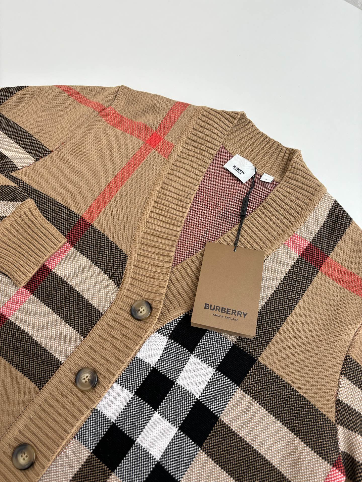 LuxluxHouse Best Quality Clothes Burberry Hoodie & Sweater