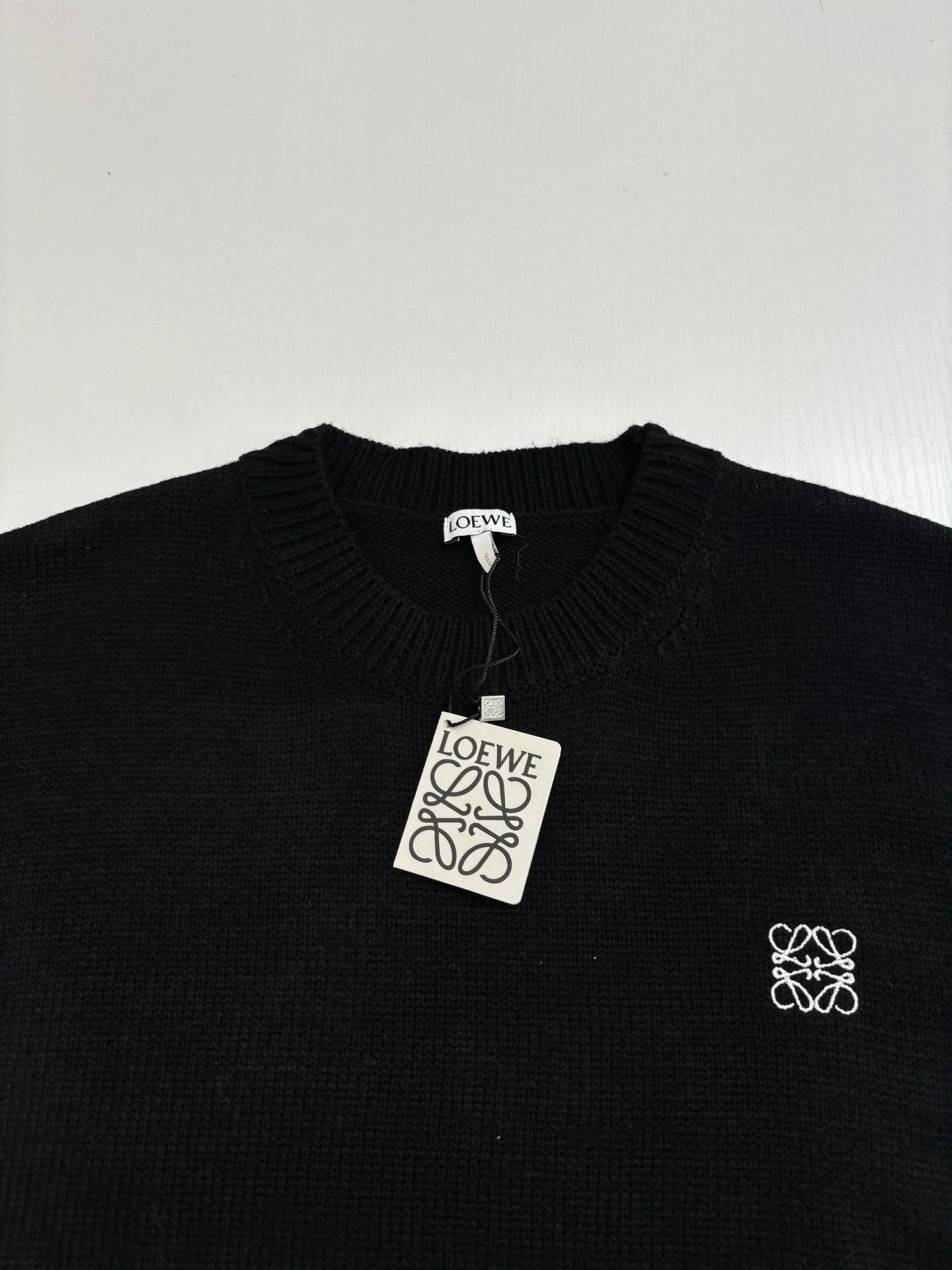 LuxluxHouse Best Quality Clothes Hoodie & Sweater Loewe