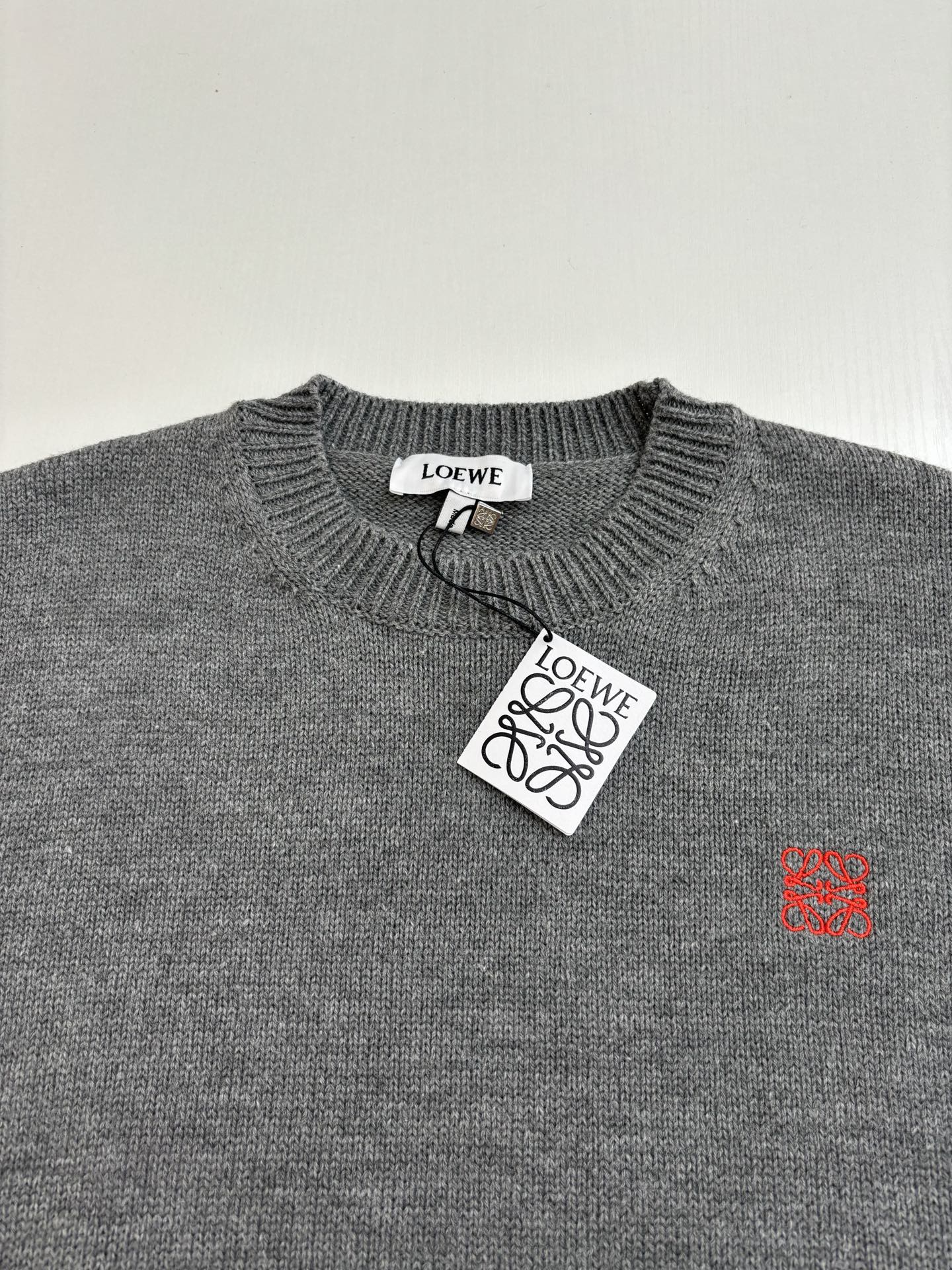 LuxluxHouse Best Quality Clothes Hoodie & Sweater Loewe