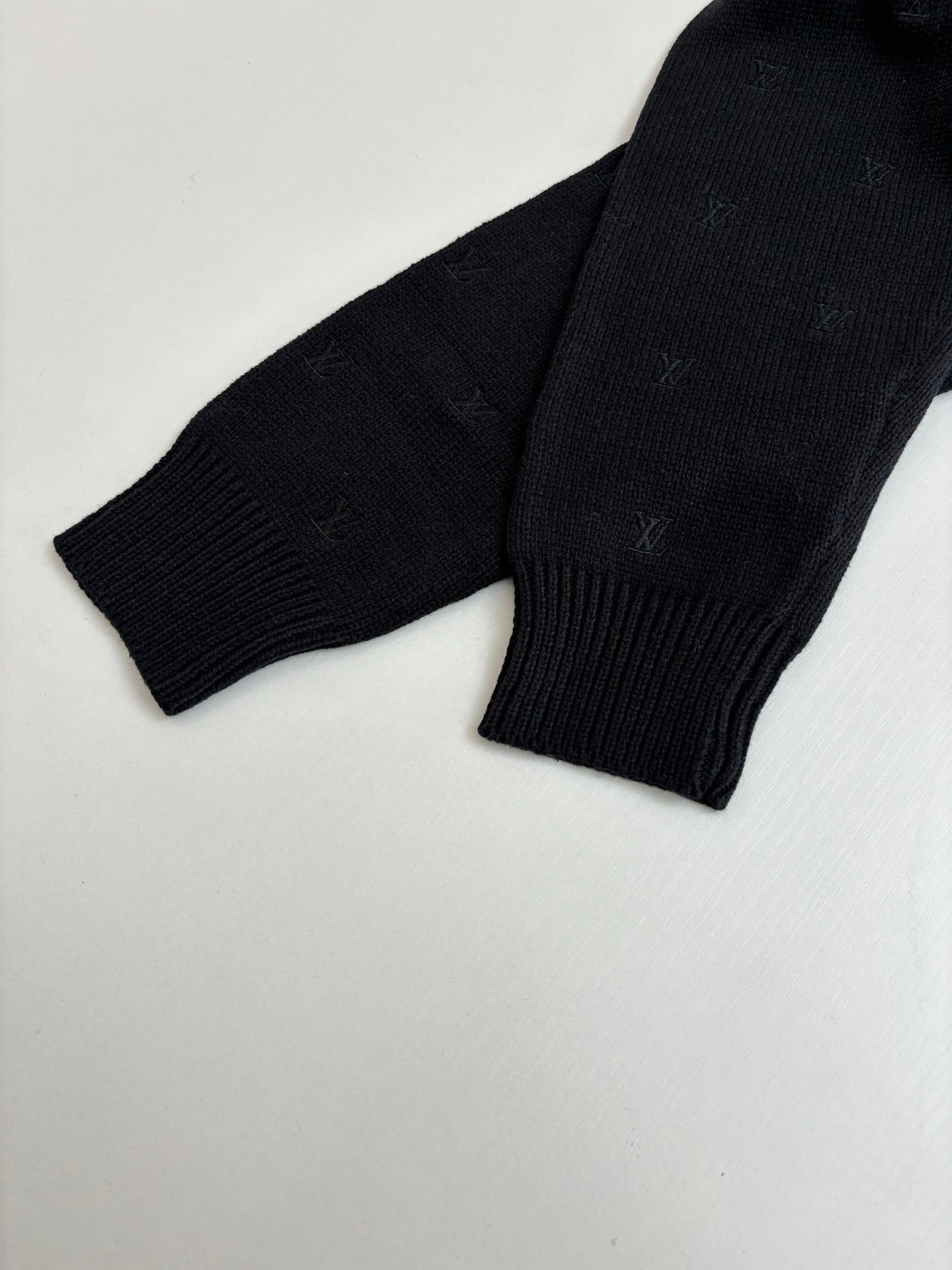 LuxluxHouse Best Quality Clothes Hoodie & Sweater Louis Vuitton