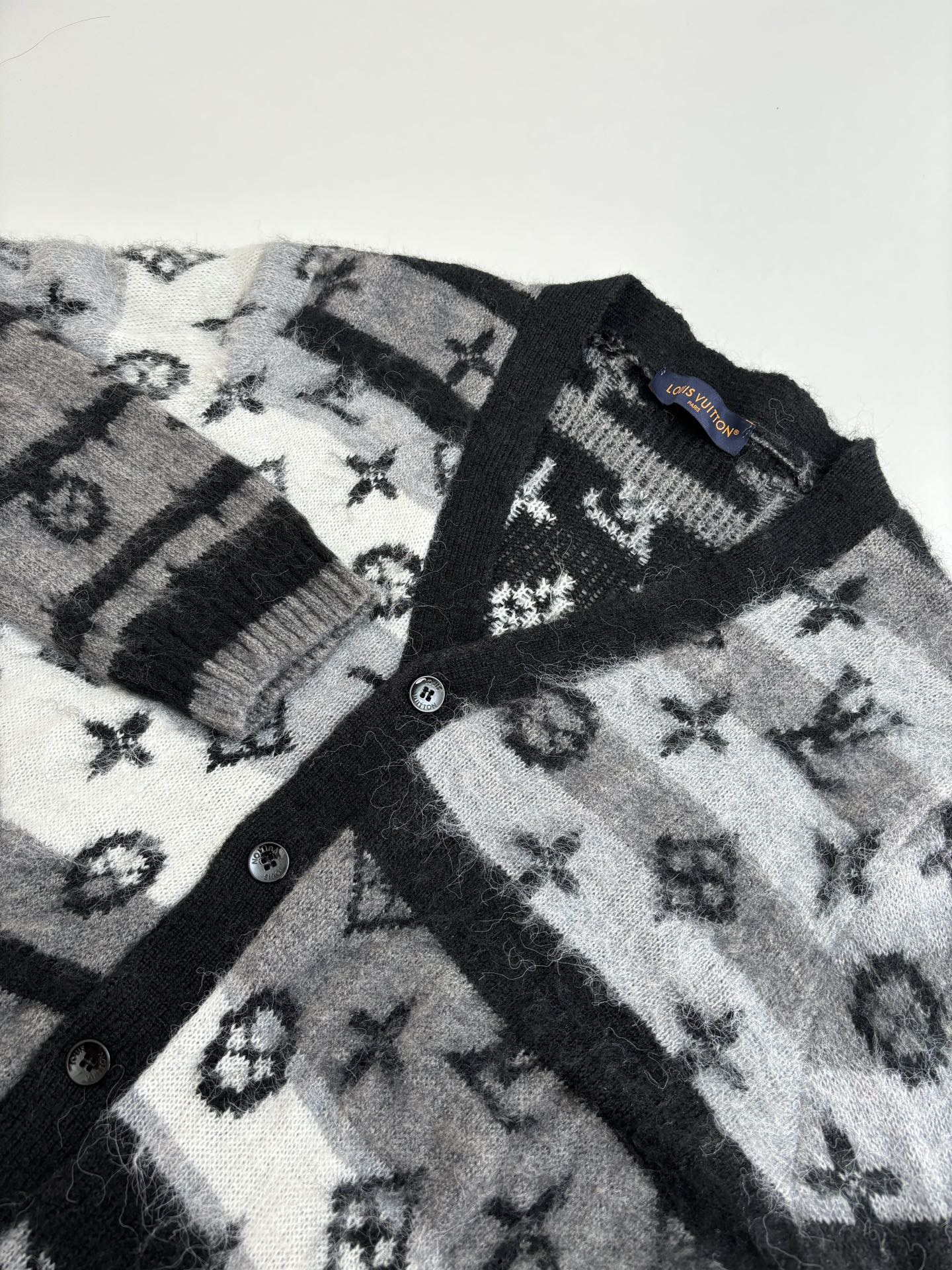 LuxluxHouse Best Quality Clothes Hoodie & Sweater Louis Vuitton