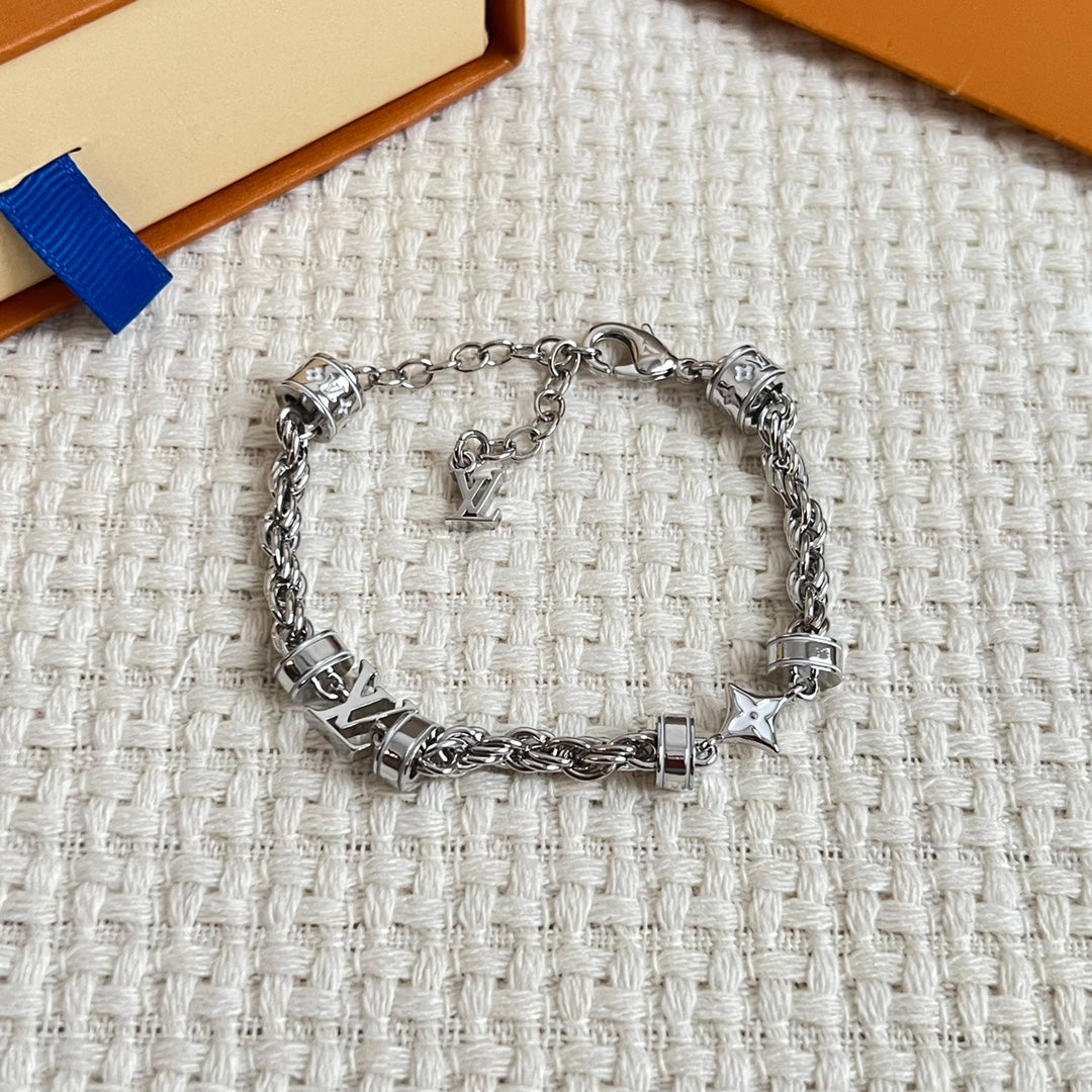LuxluxHouse Best Quality Accessories Necklace Bracelet Louis Vuitton