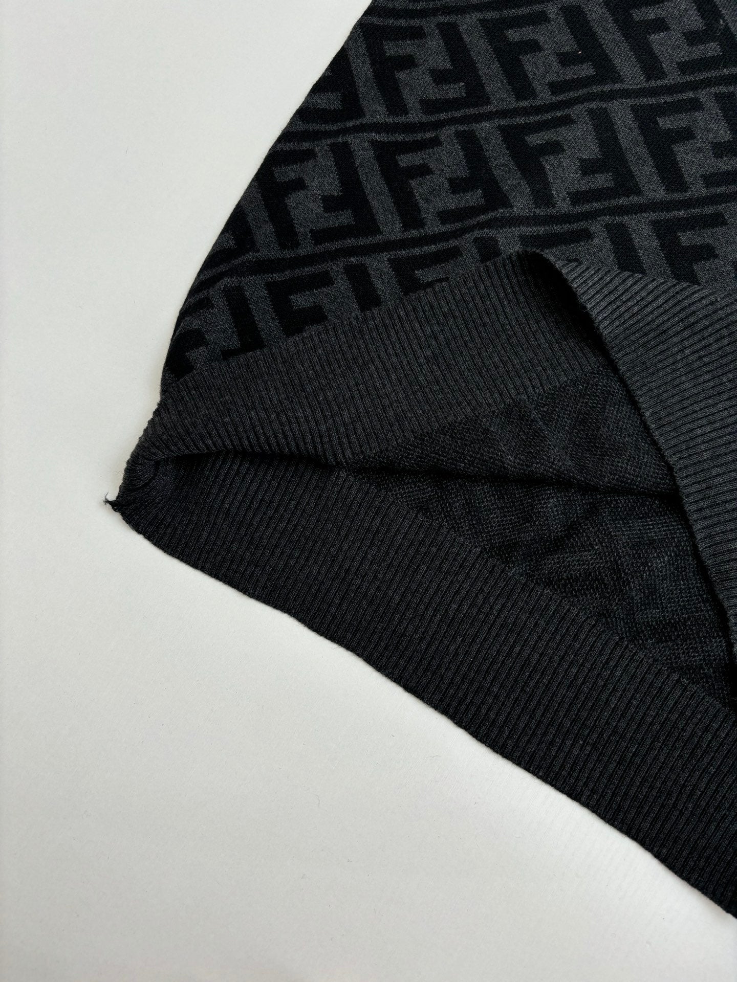 LuxluxHouse Best Quality Clothes Fendi Hoodie & Sweater