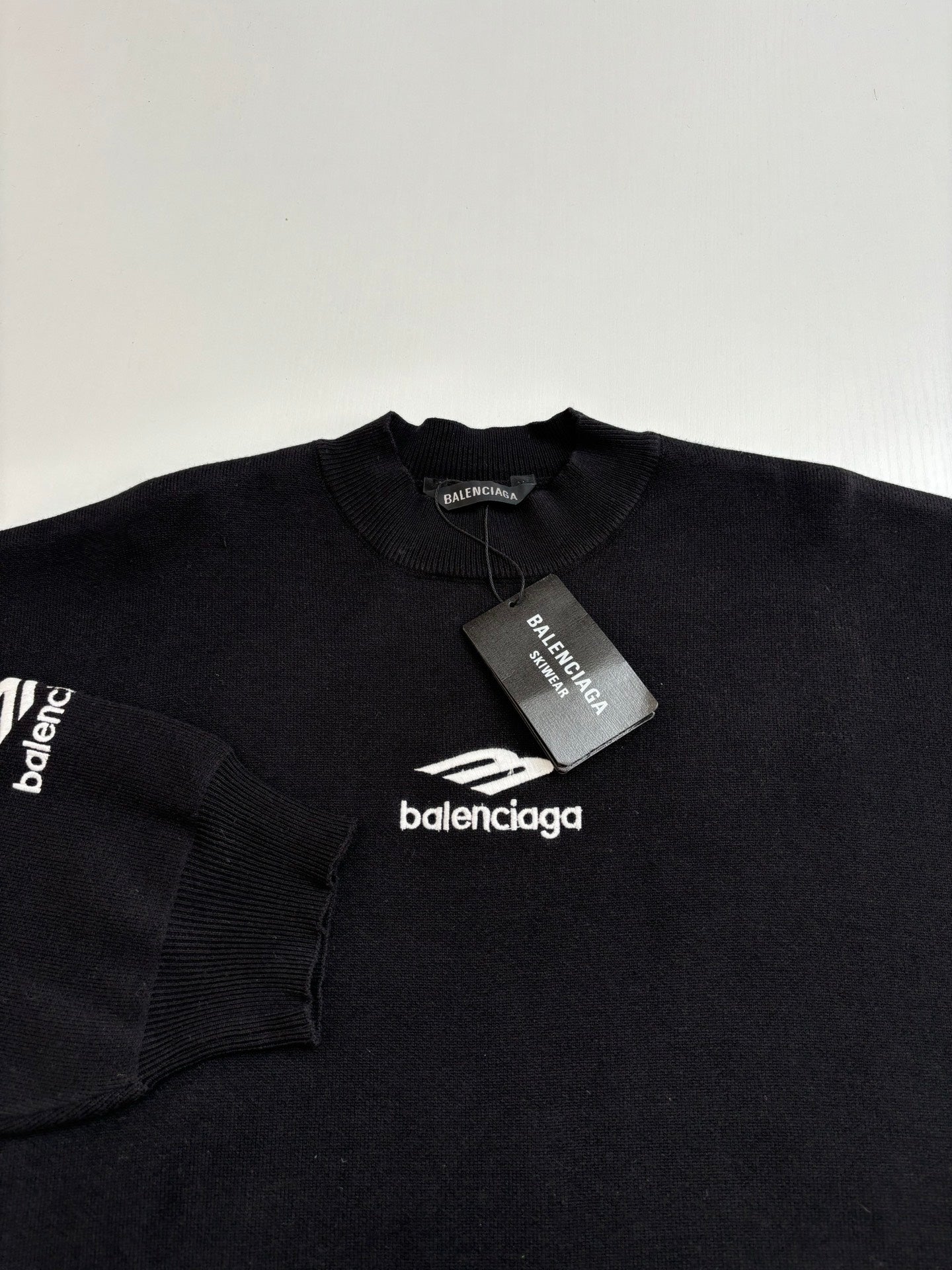 LuxluxHouse Best Quality Clothes Balenciaga Hoodie & Sweater
