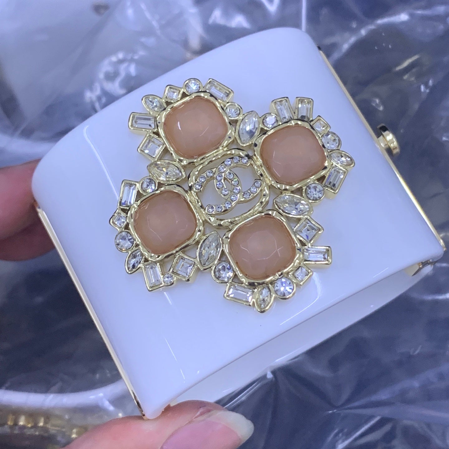 LuxluxHouse Low Price And High Quality Accessories Chanel