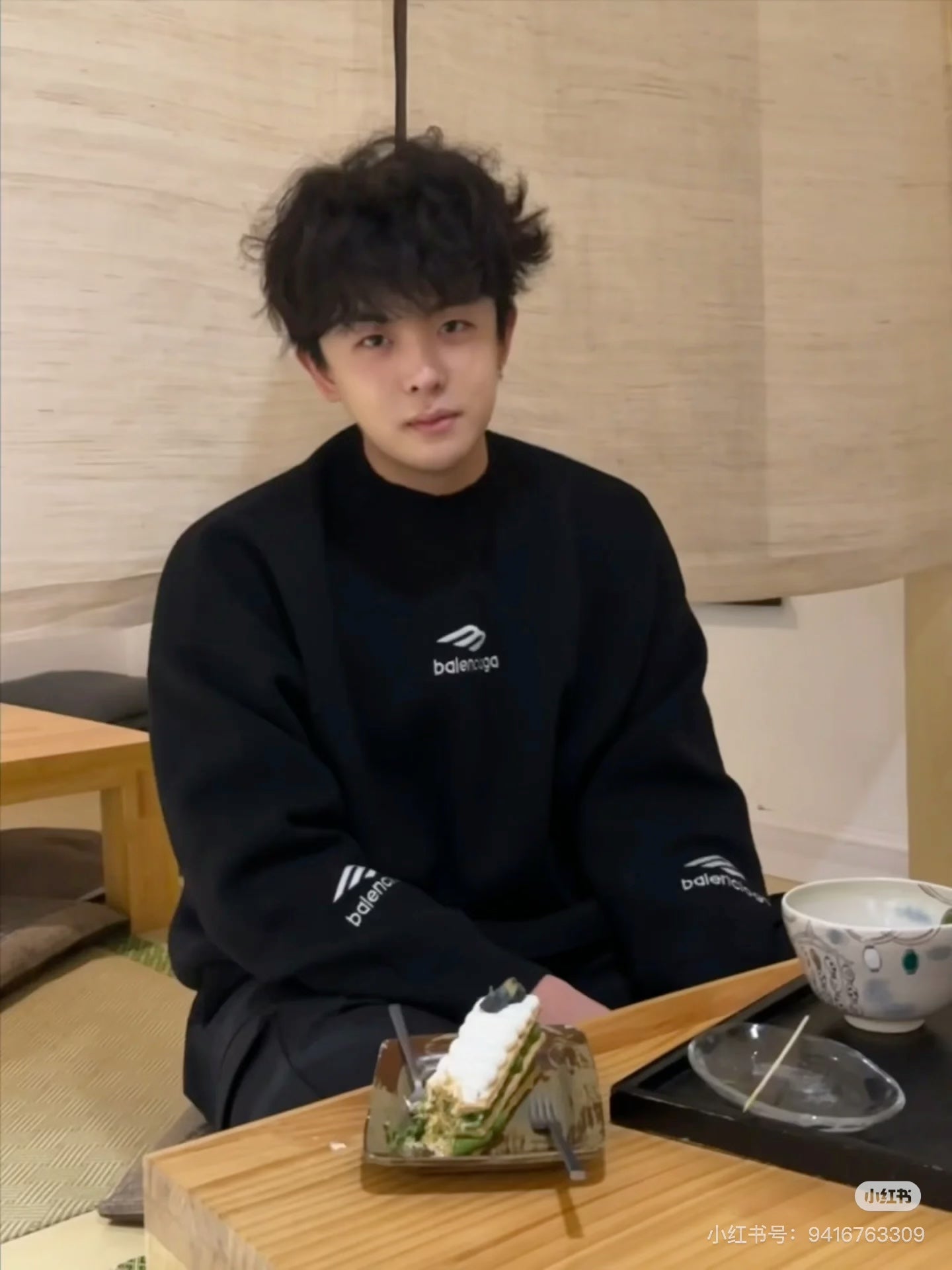 LuxluxHouse Best Quality Clothes Balenciaga Hoodie & Sweater