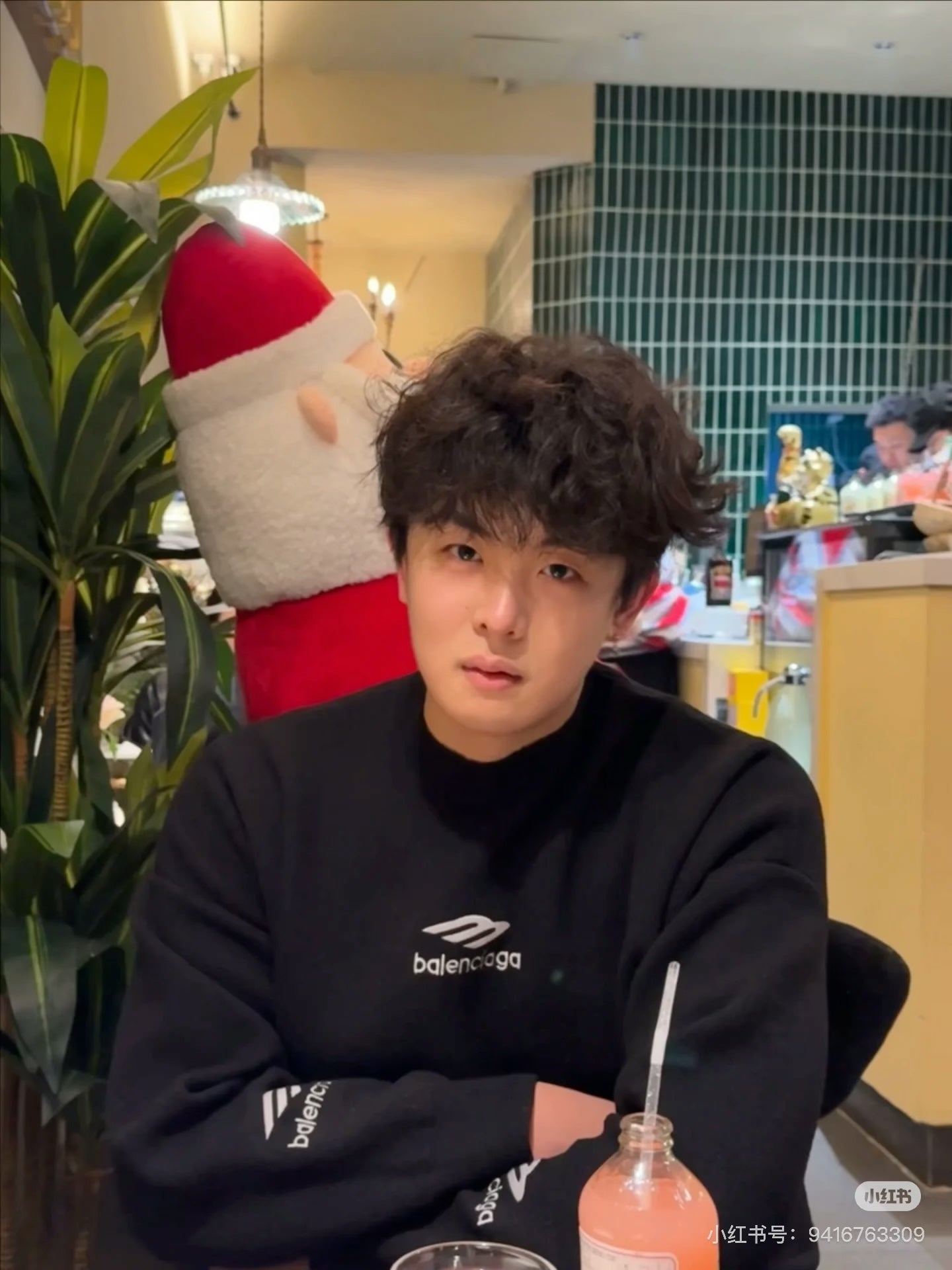 LuxluxHouse Best Quality Clothes Balenciaga Hoodie & Sweater