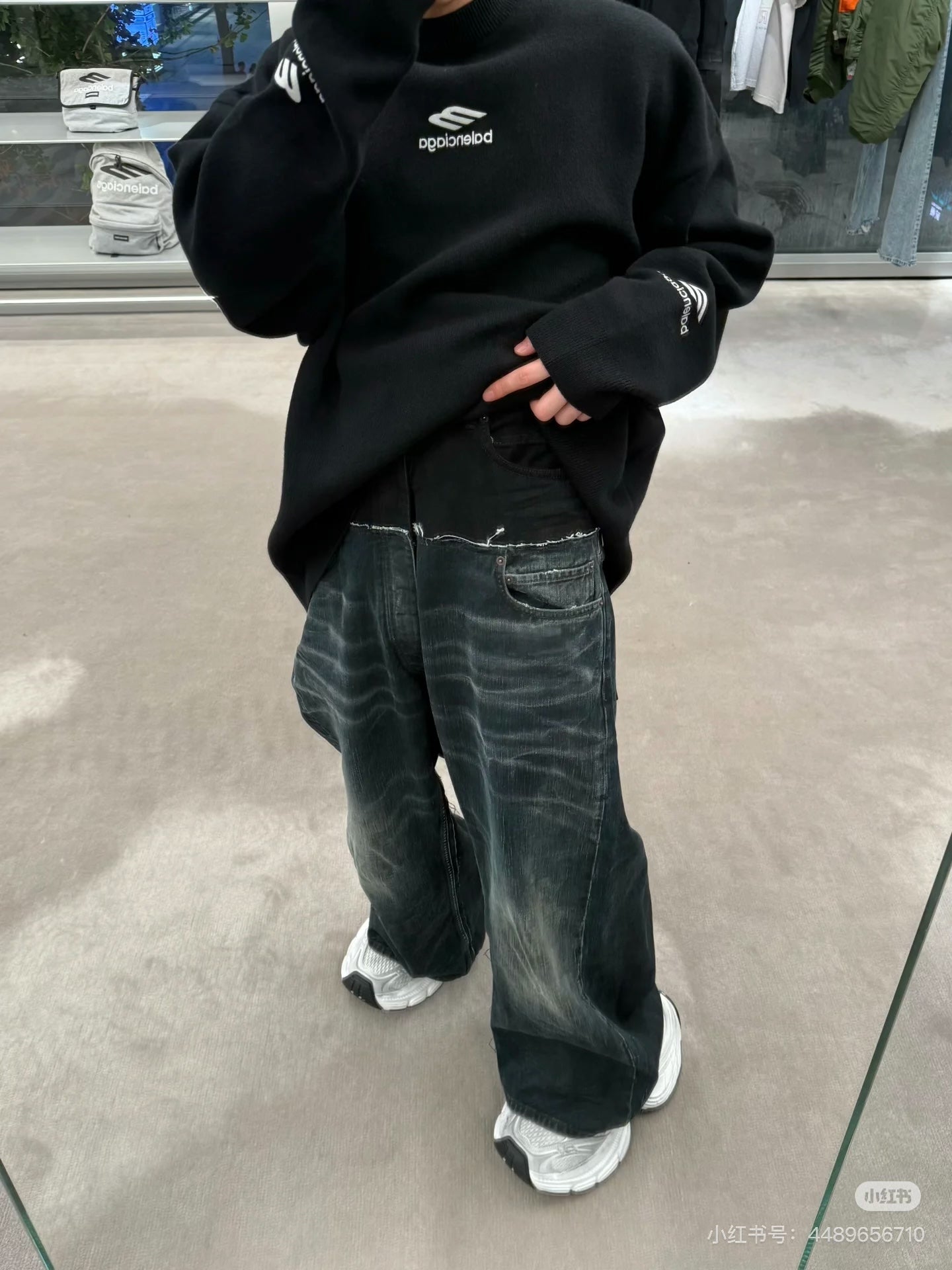 LuxluxHouse Best Quality Clothes Balenciaga Hoodie & Sweater