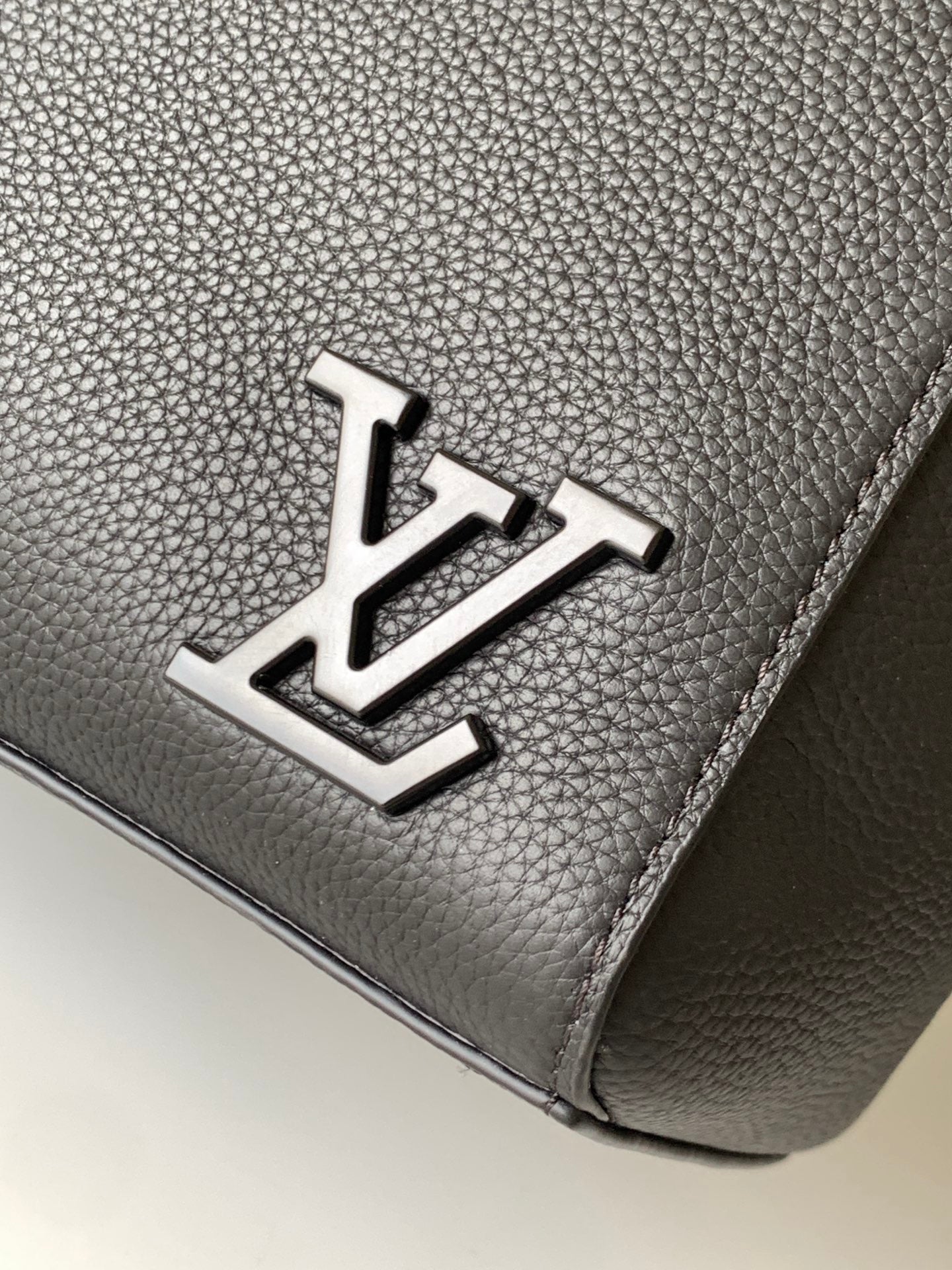 LuxluxHouse Best Quality Bags Louis Vuitton Men