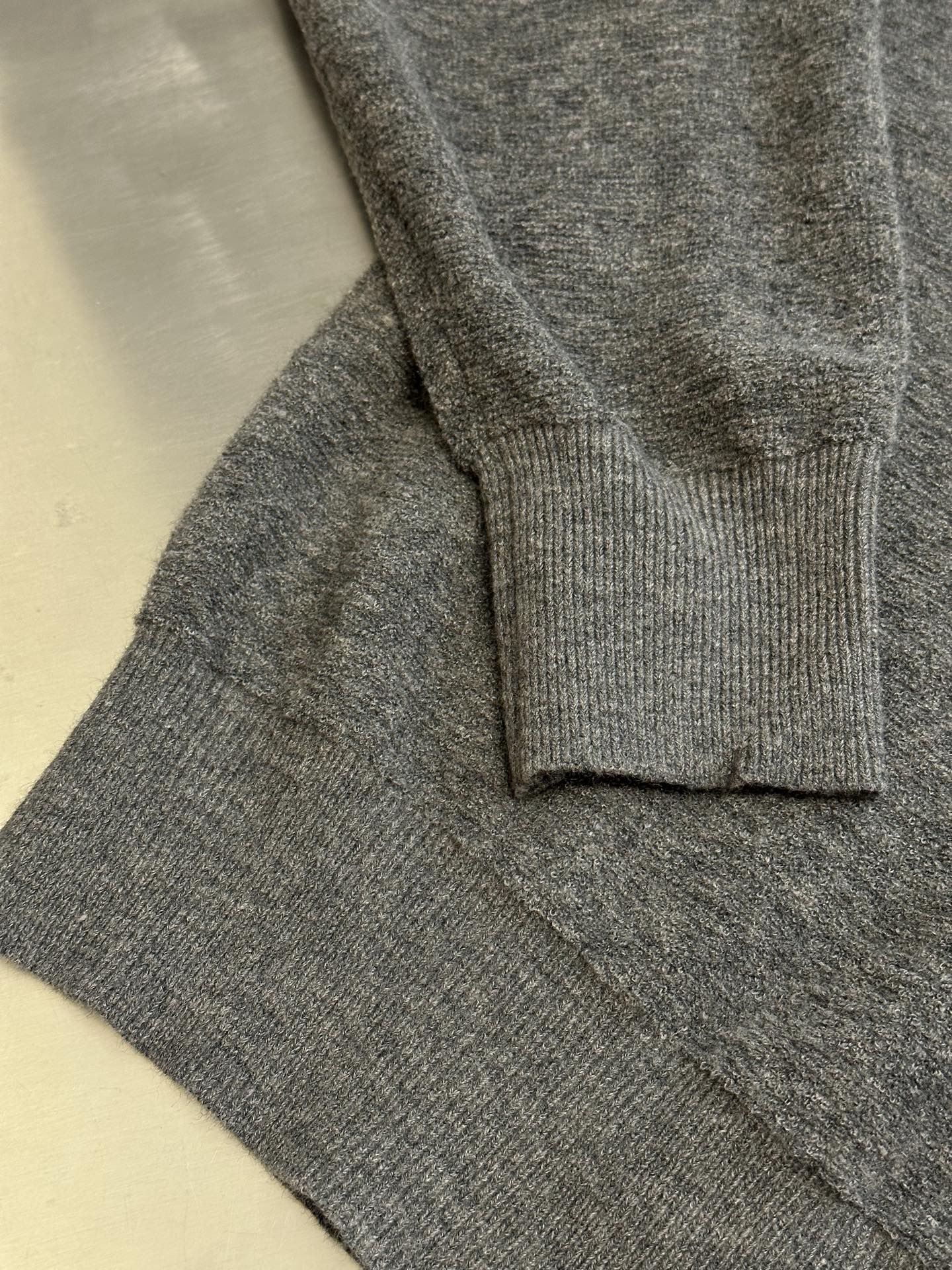 LuxluxHouse Best Quality Clothes Hoodie & Sweater Loewe