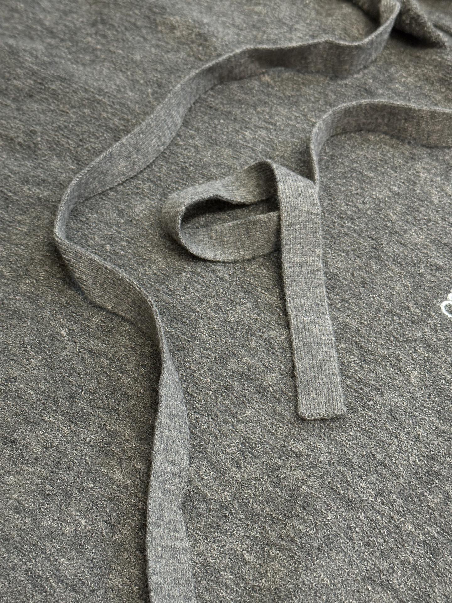 LuxluxHouse Best Quality Clothes Hoodie & Sweater Loewe