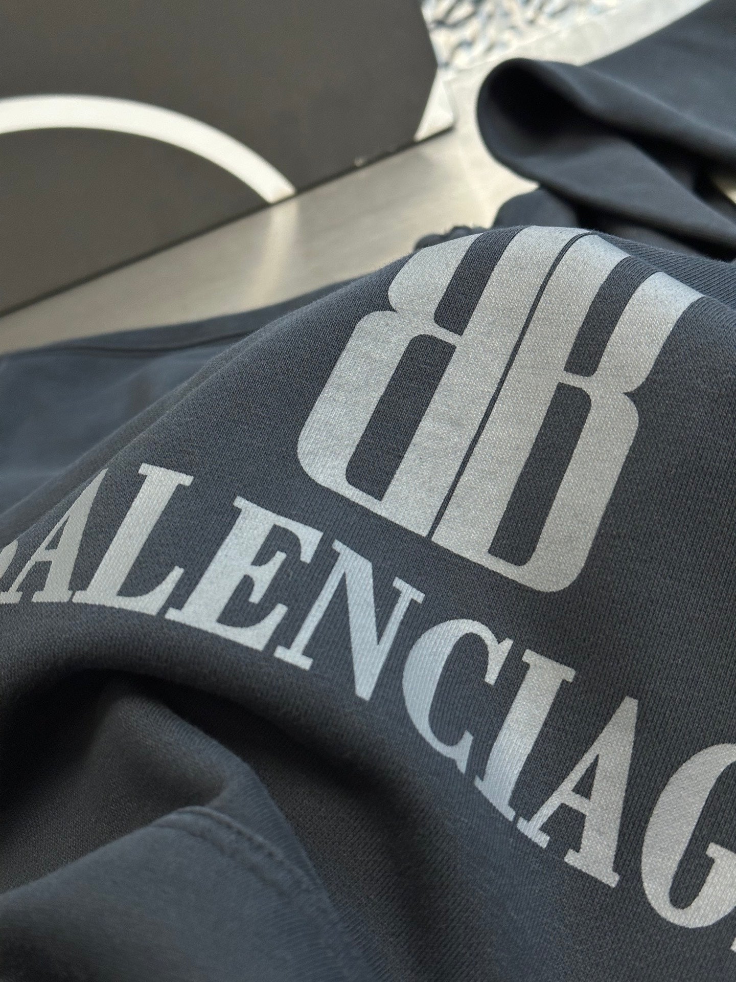 LuxluxHouse Best Quality Clothes Balenciaga Hoodie & Sweater