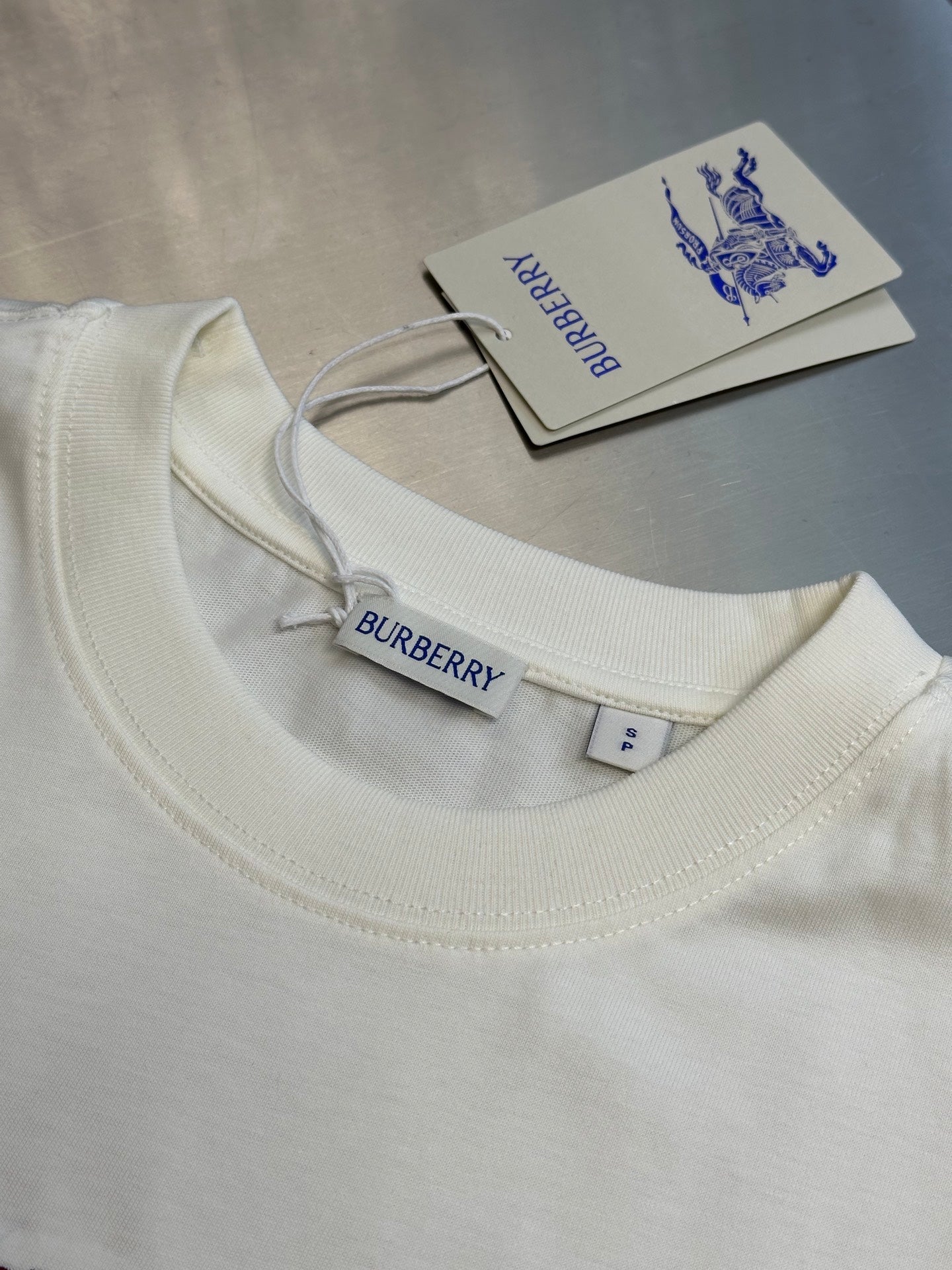 LuxluxHouse Best Quality Clothes Burberry T-shirt