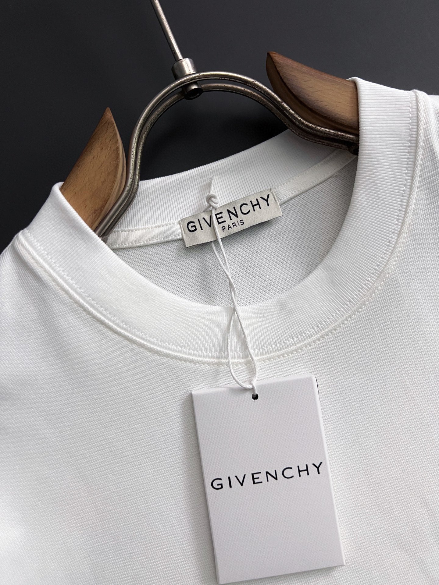 LuxluxHouse Best Quality Clothes Givenchy T-shirt