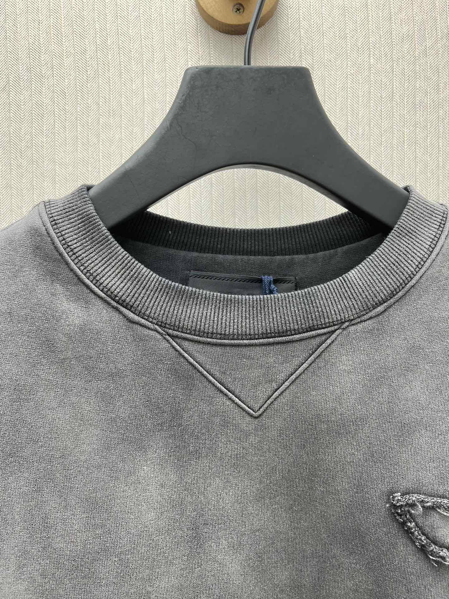 LuxluxHouse Best Quality Clothes Hoodie & Sweater Prada