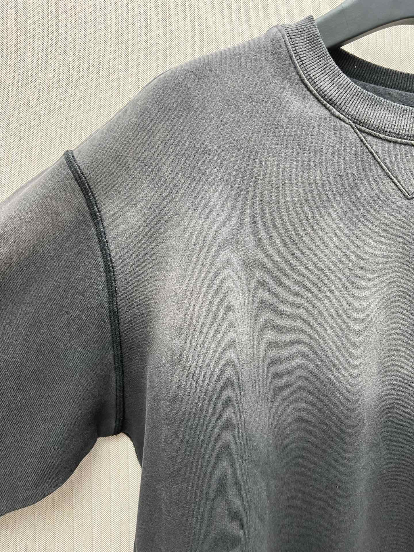 LuxluxHouse Best Quality Clothes Hoodie & Sweater Prada