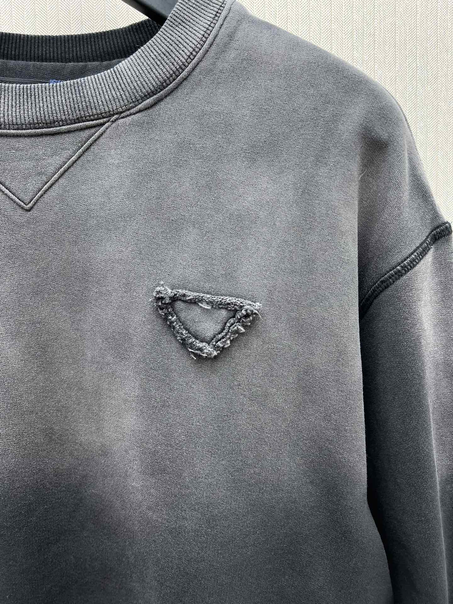 LuxluxHouse Best Quality Clothes Hoodie & Sweater Prada