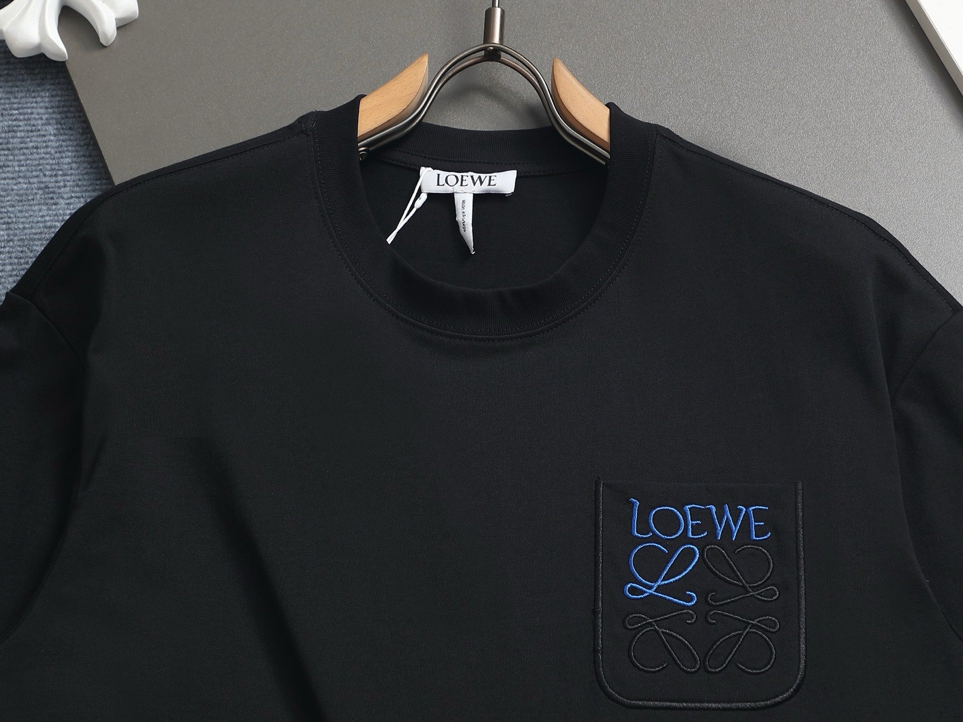 LuxluxHouse Best Quality Clothes T-shirt Loewe