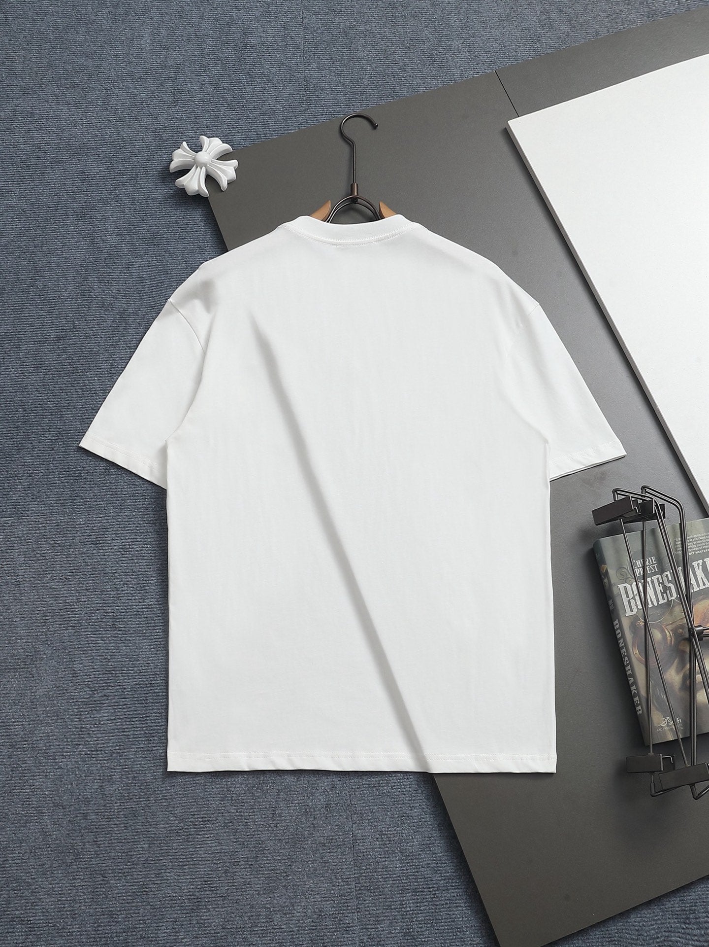 LuxluxHouse Best Quality Clothes T-shirt Loewe