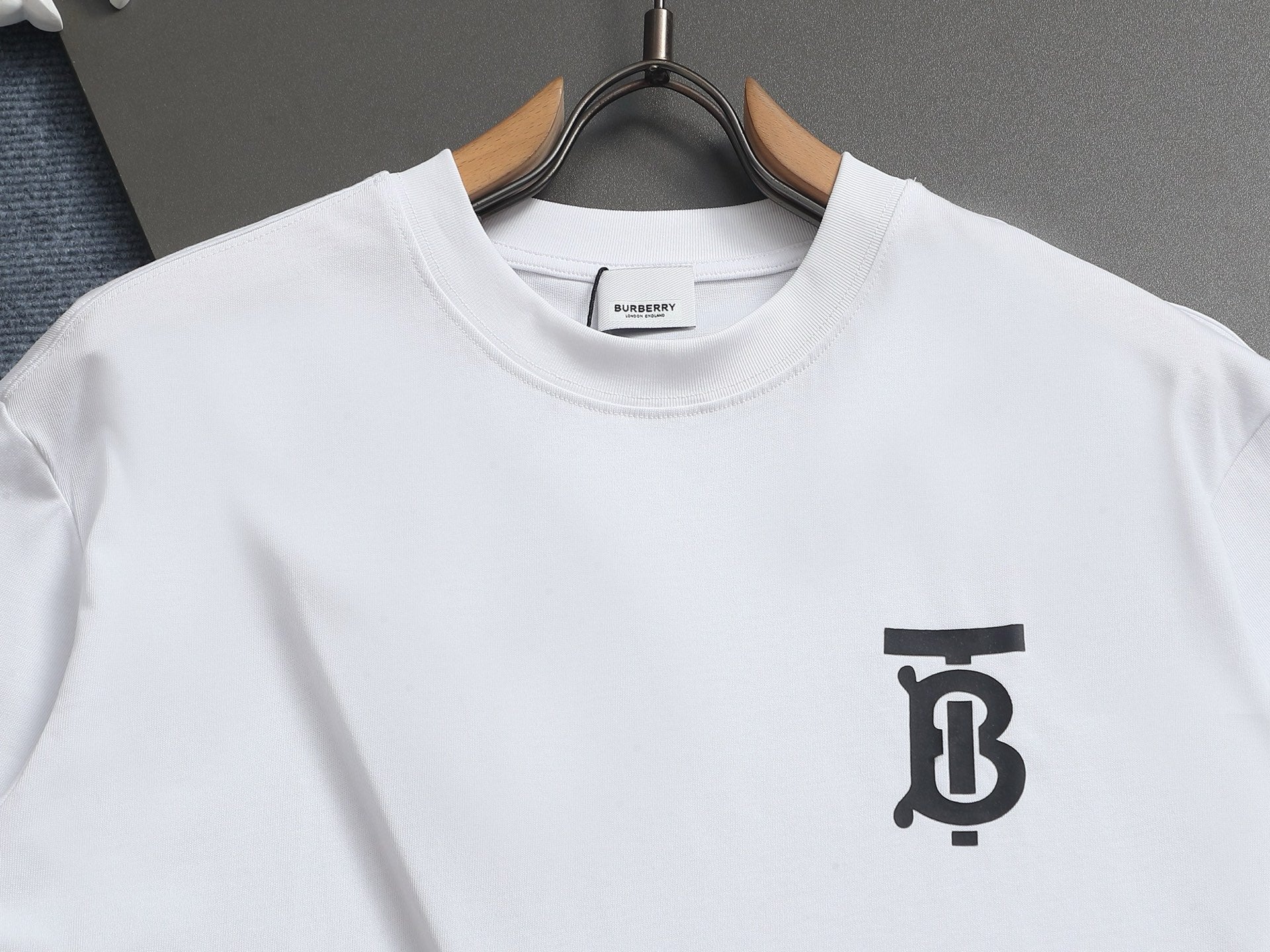 LuxluxHouse Best Quality Clothes Burberry T-shirt