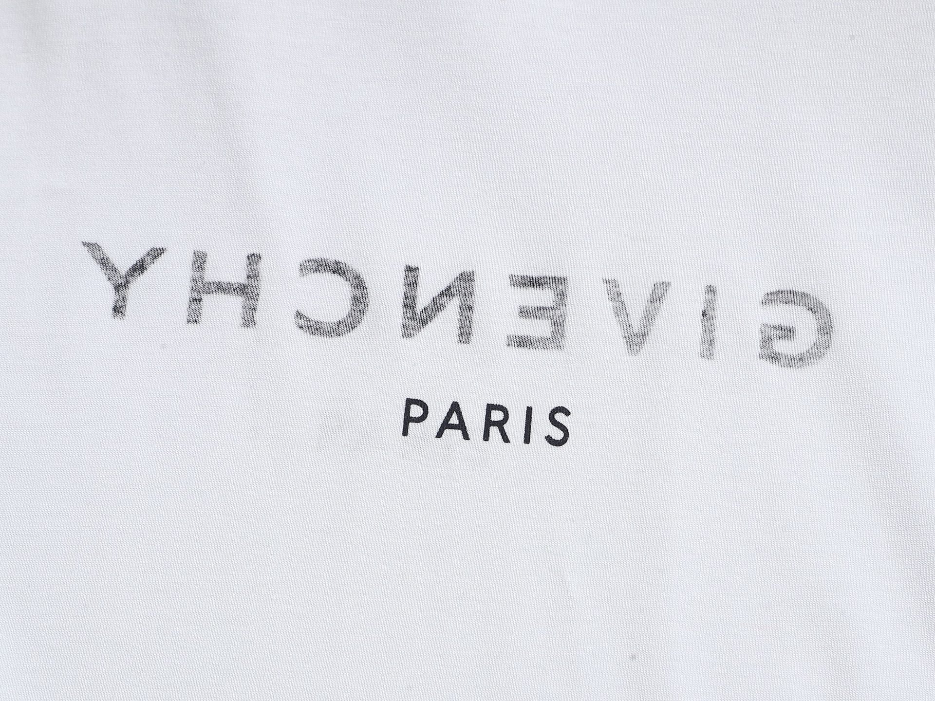 LuxluxHouse Best Quality Clothes Givenchy T-shirt