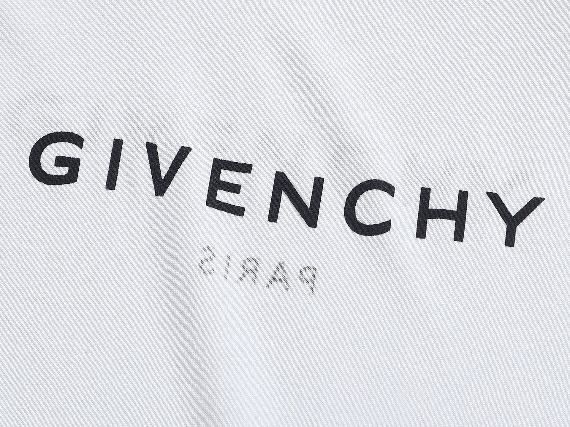 LuxluxHouse Best Quality Clothes Givenchy T-shirt