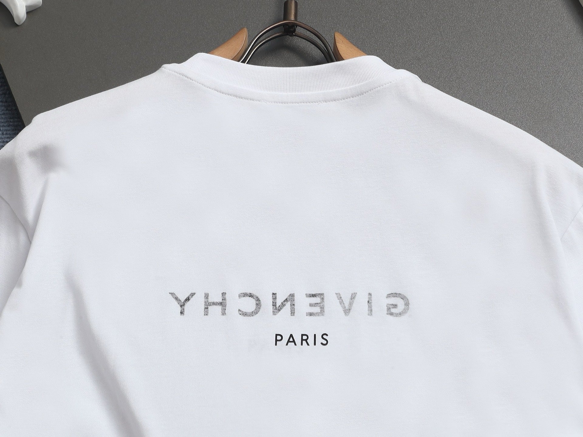 LuxluxHouse Best Quality Clothes Givenchy T-shirt