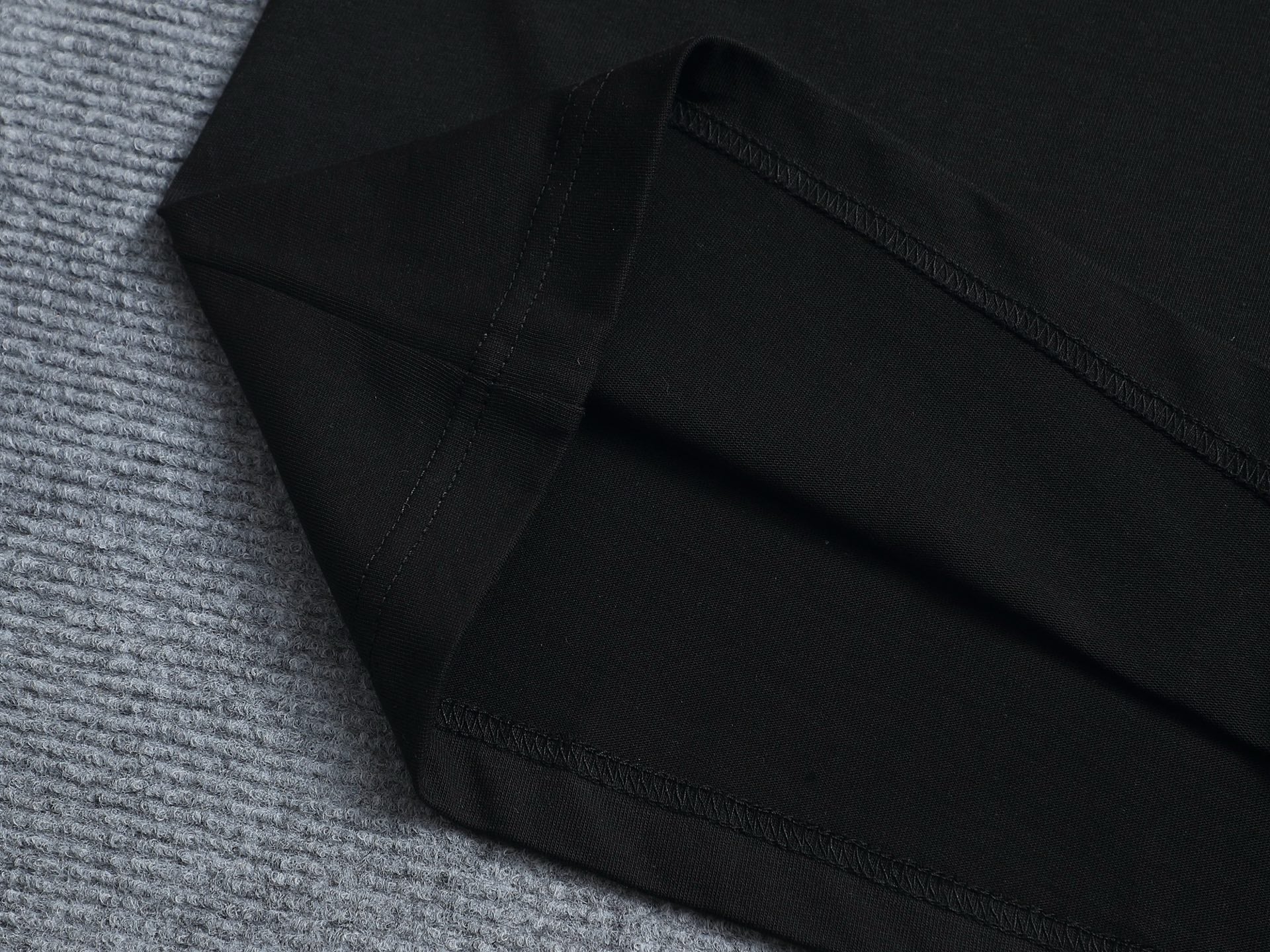 LuxluxHouse Best Quality Clothes Givenchy T-shirt