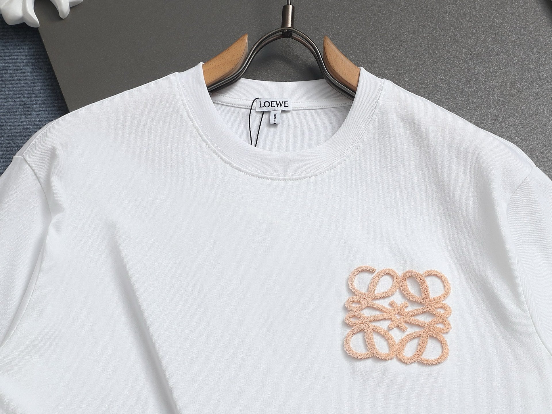 LuxluxHouse Best Quality Clothes T-shirt Loewe