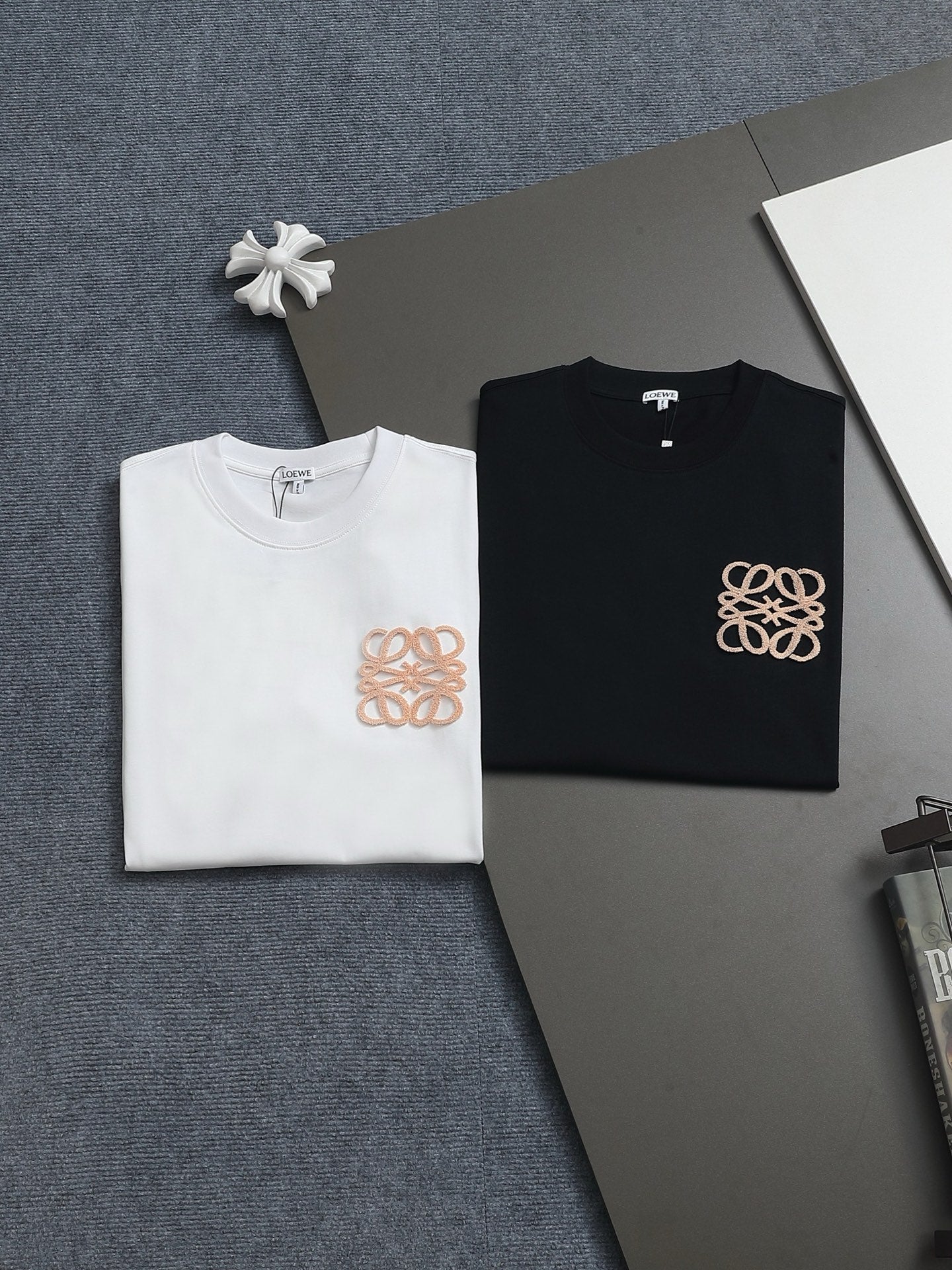 LuxluxHouse Best Quality Clothes T-shirt Loewe