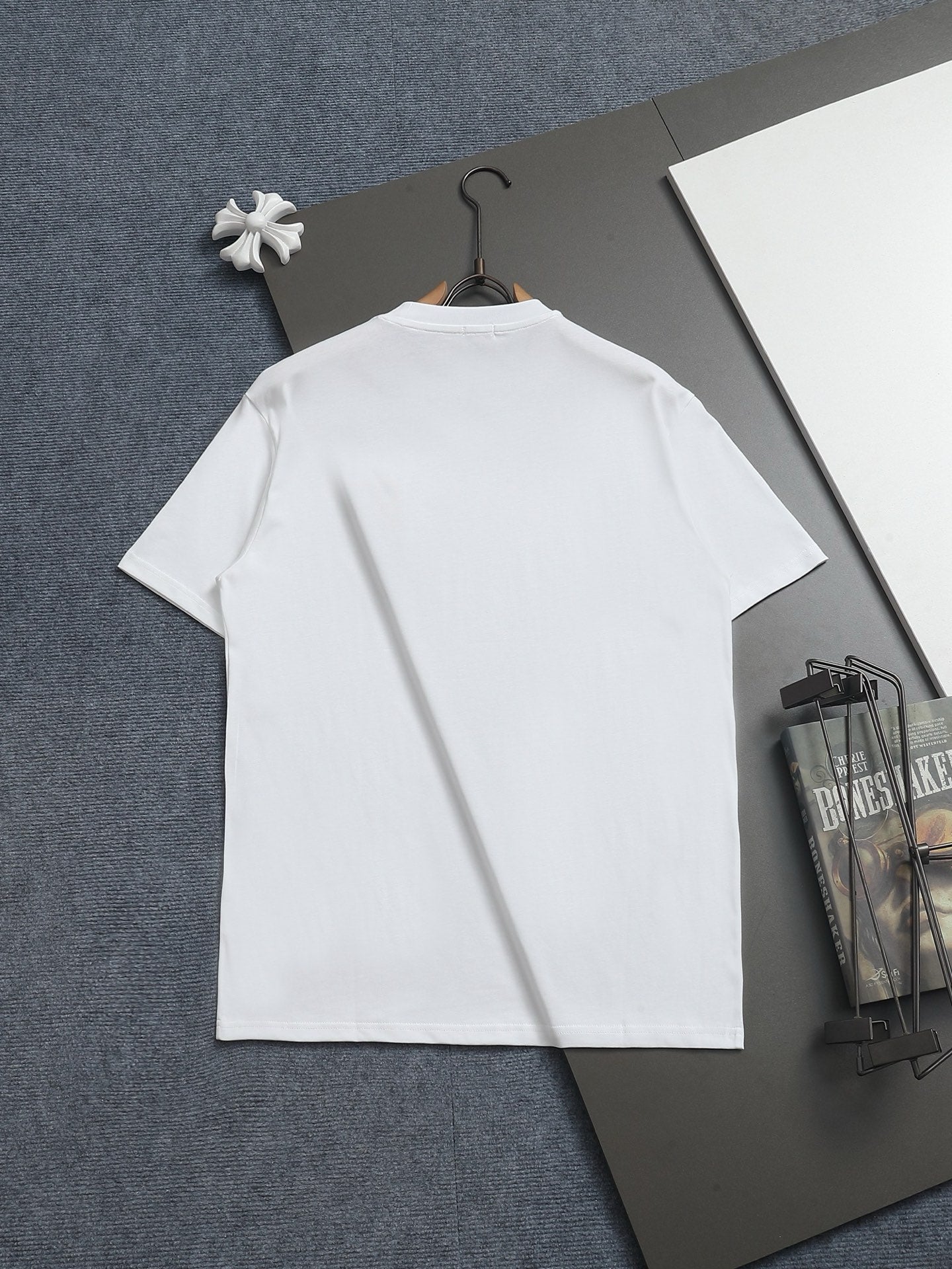 LuxluxHouse Best Quality Clothes T-shirt Loewe