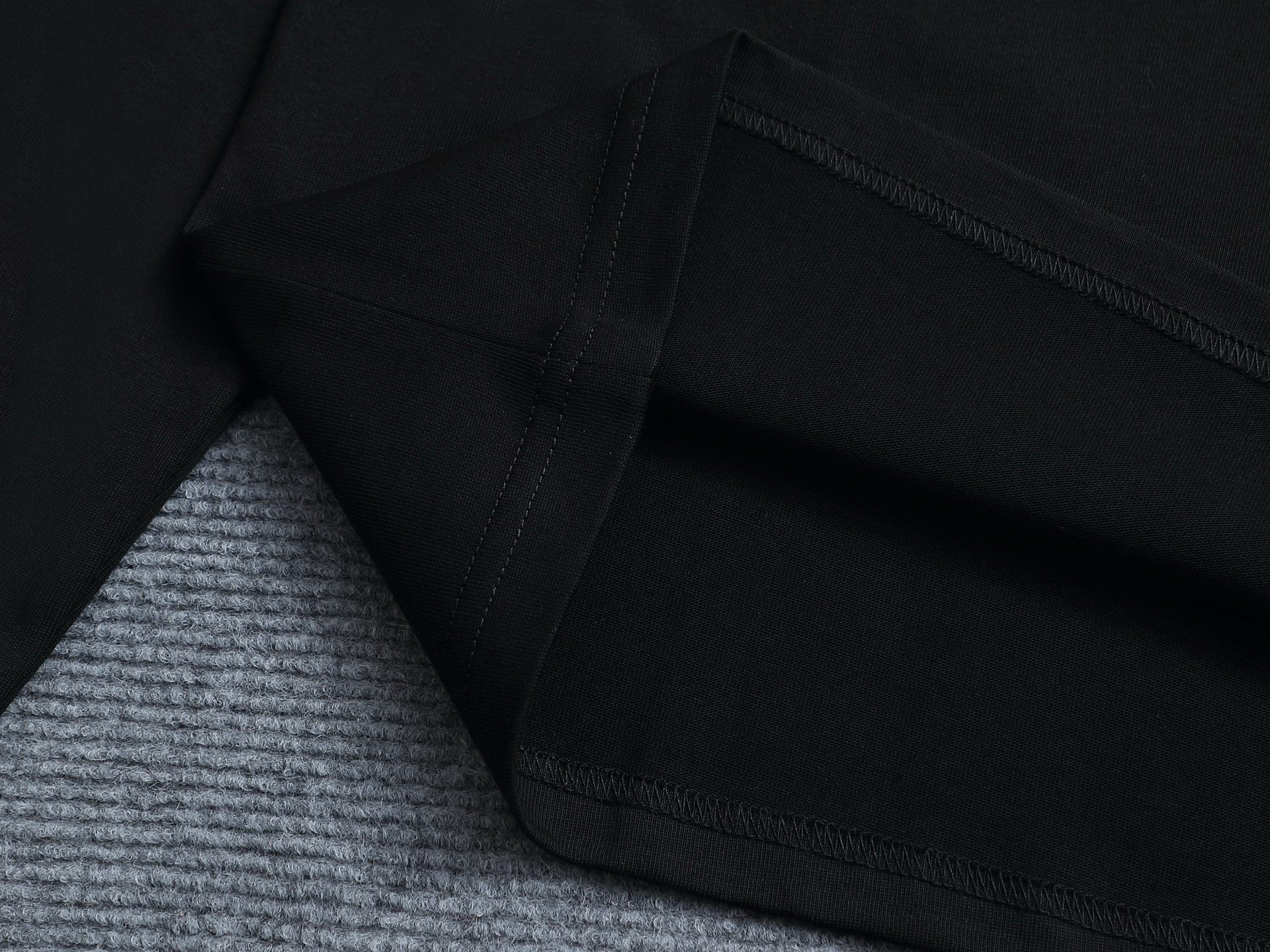 LuxluxHouse Best Quality Clothes T-shirt Arcteryx