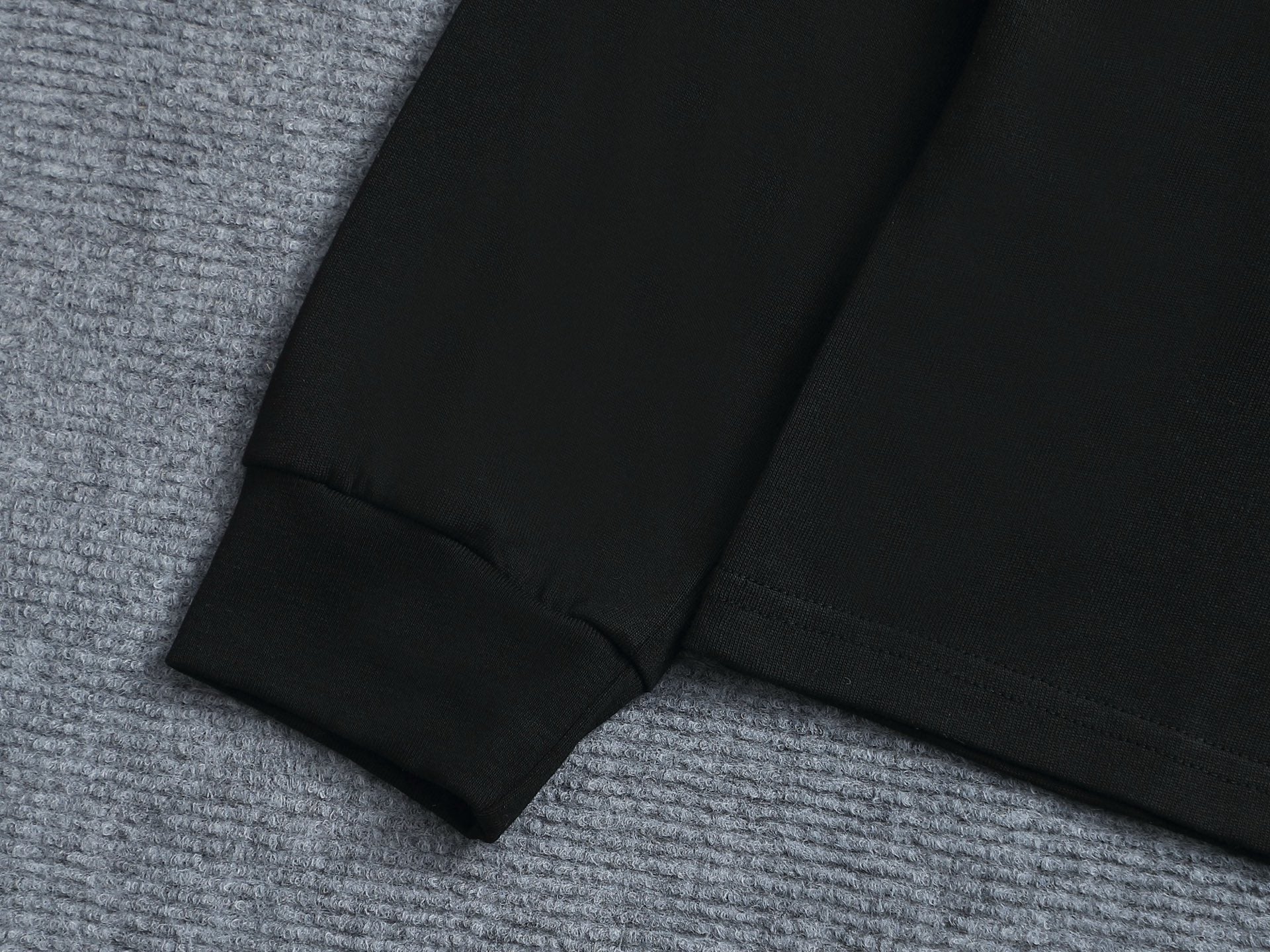 LuxluxHouse Best Quality Clothes T-shirt Arcteryx