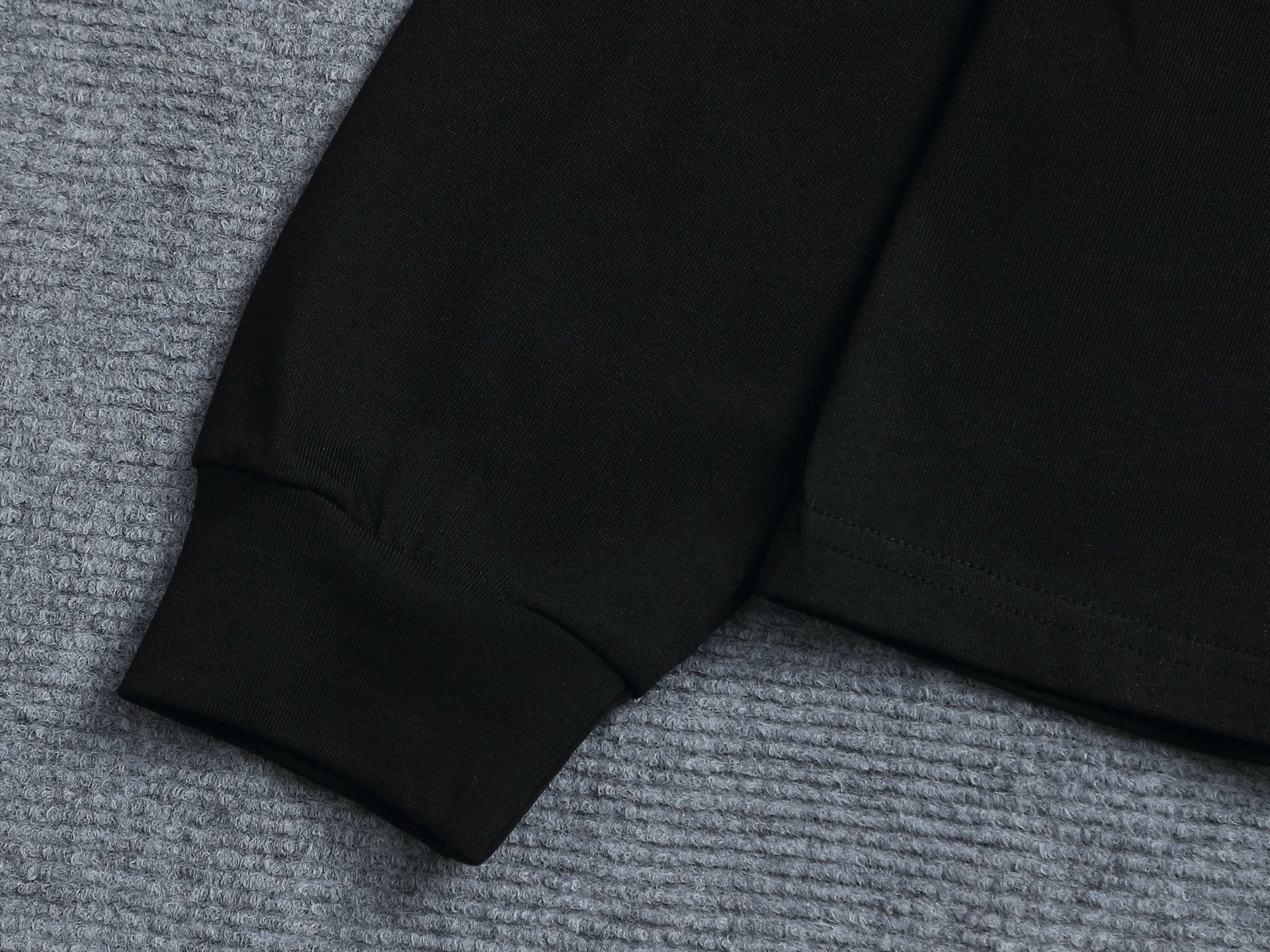 LuxluxHouse Best Quality Clothes T-shirt Arcteryx