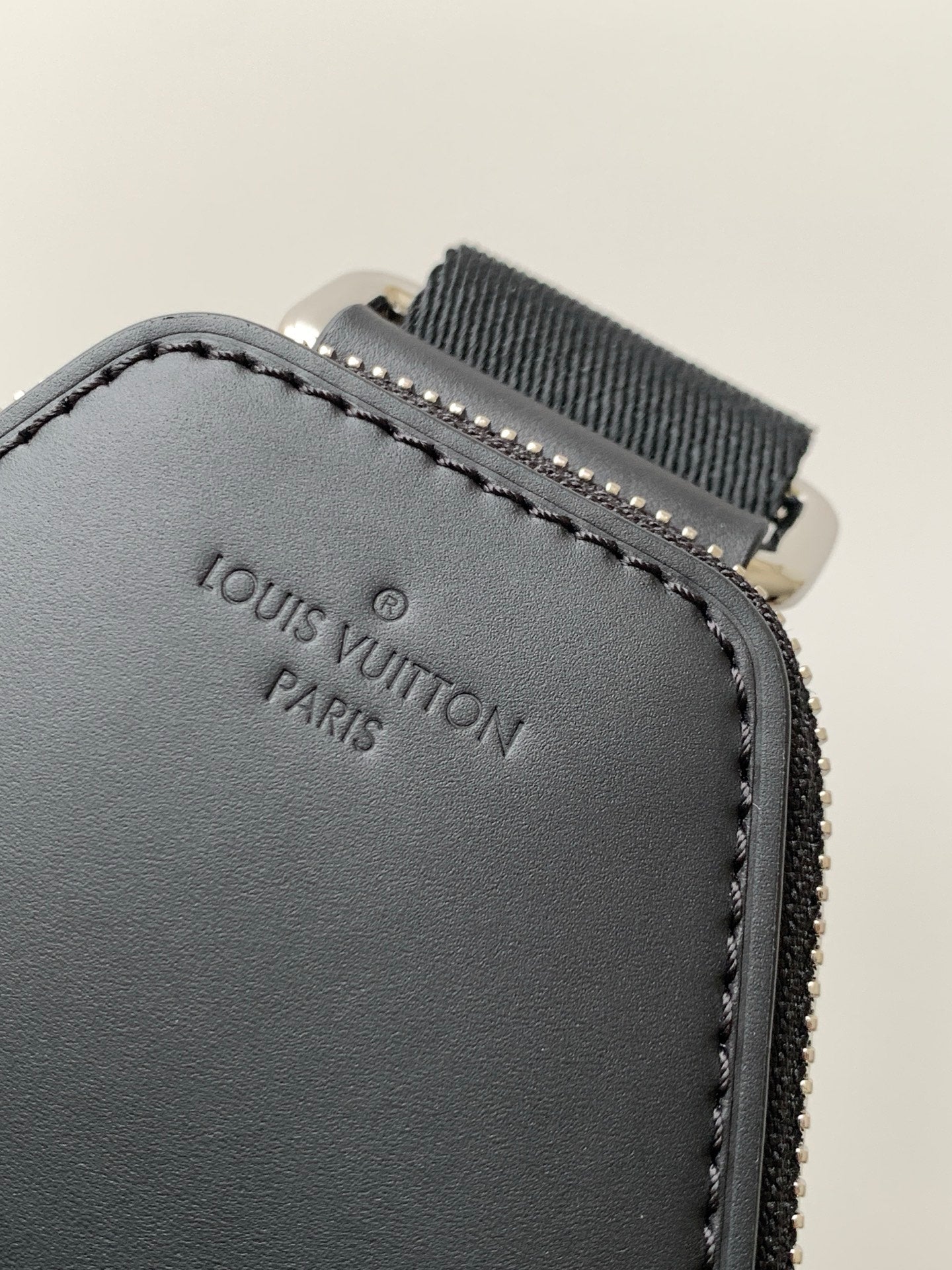 LuxluxHouse Best Quality Bags Louis Vuitton Men