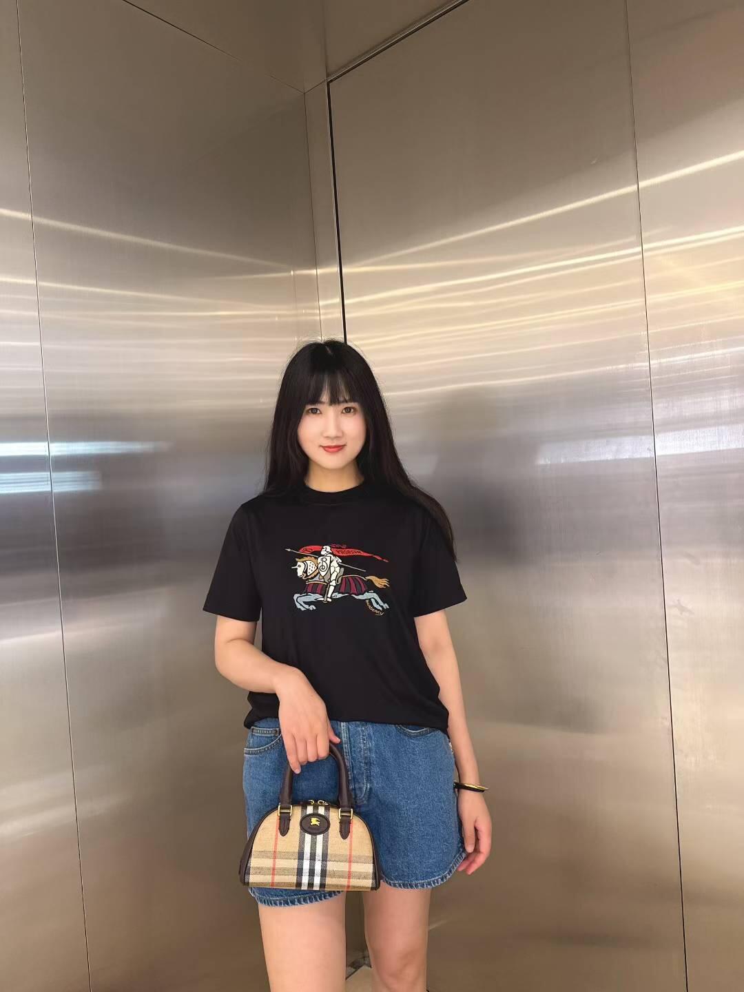 LuxluxHouse Best Quality Clothes Burberry T-shirt
