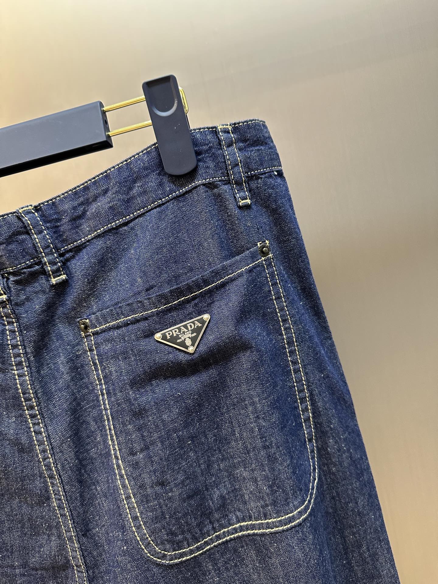 LuxluxHouse Best Quality Clothes Pants Prada