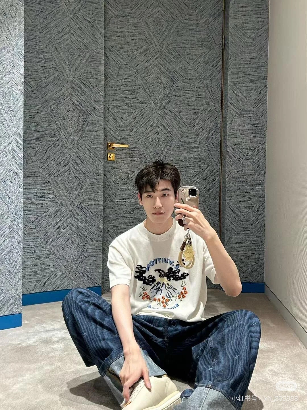 LuxluxHouse Best Quality Clothes T-shirt Louis Vuitton