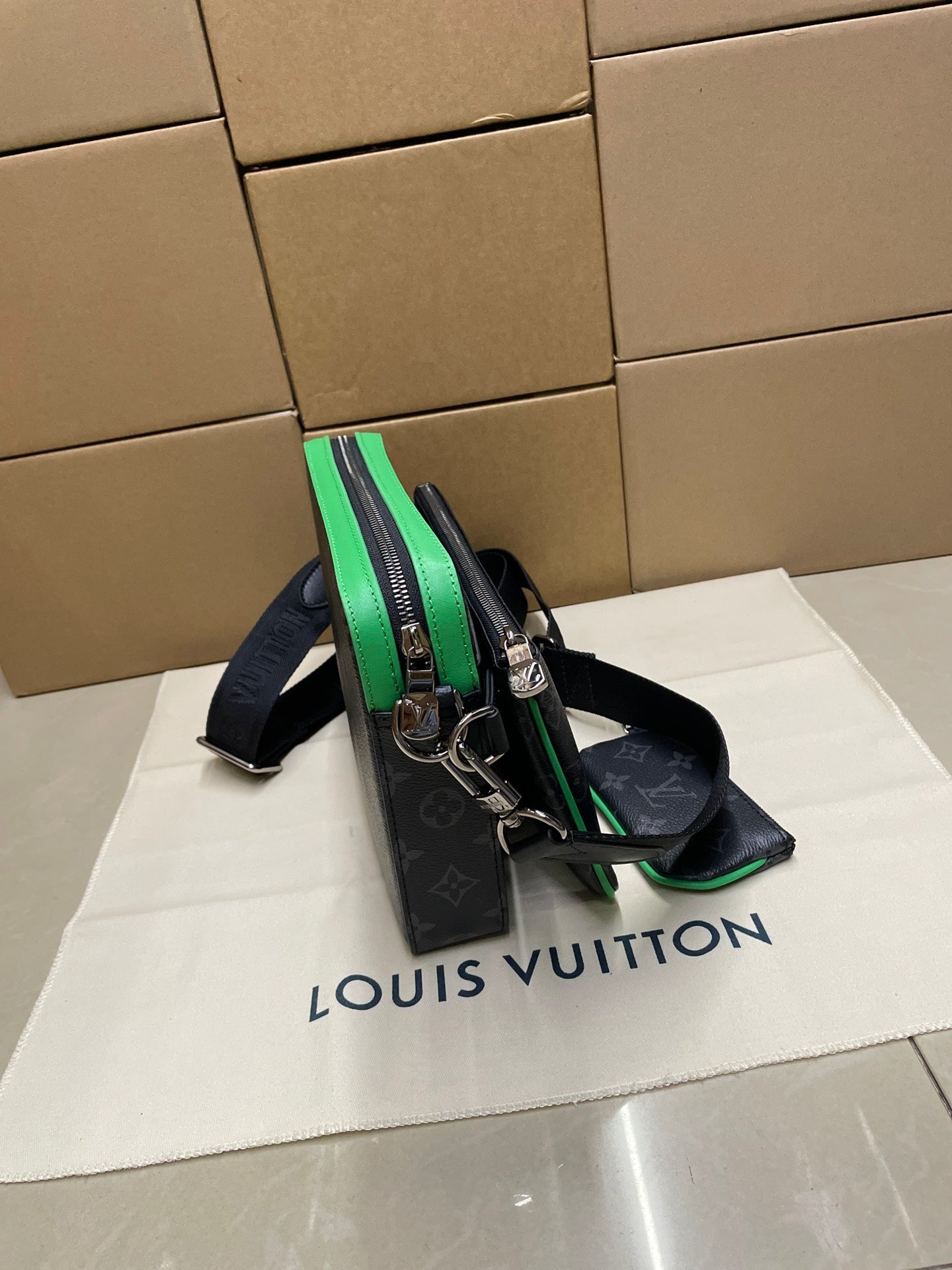 LuxluxHouse Best Quality Bags Louis Vuitton Men
