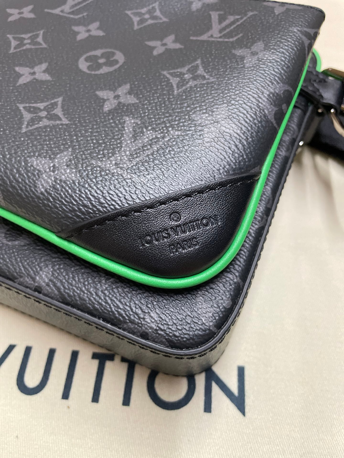 LuxluxHouse Best Quality Bags Louis Vuitton Men