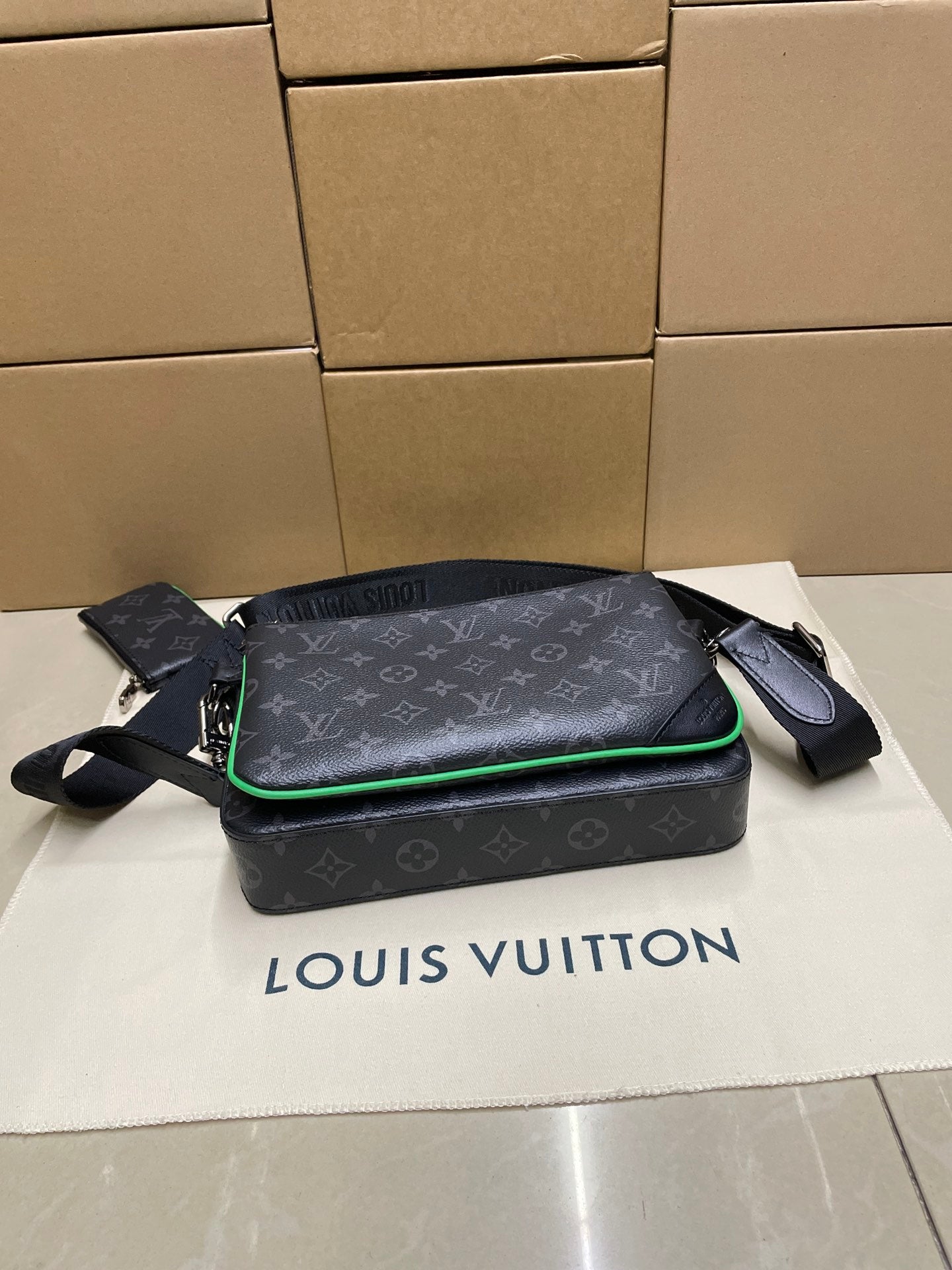 LuxluxHouse Best Quality Bags Louis Vuitton Men