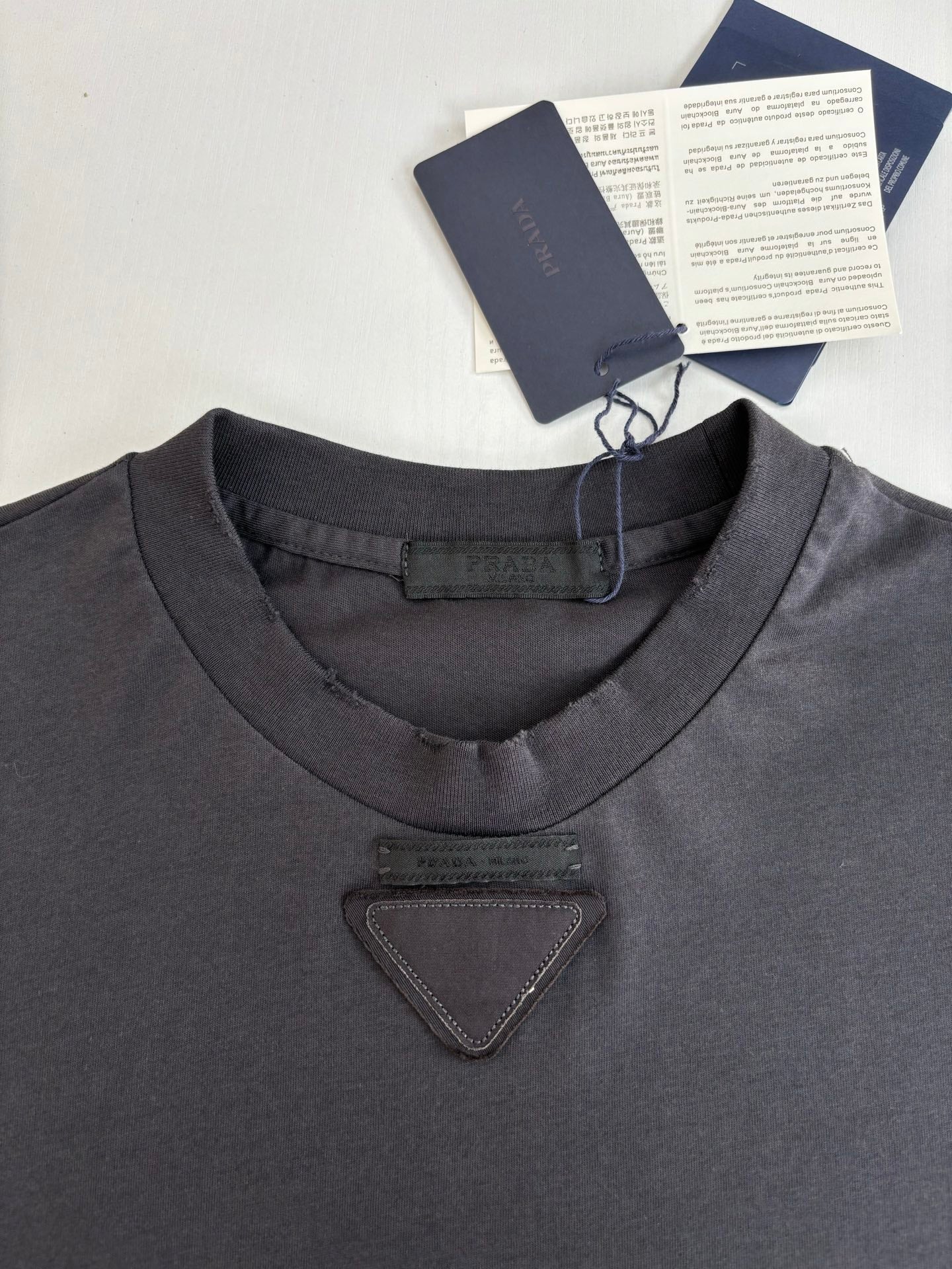 LuxluxHouse Best Quality Clothes T-shirt Prada