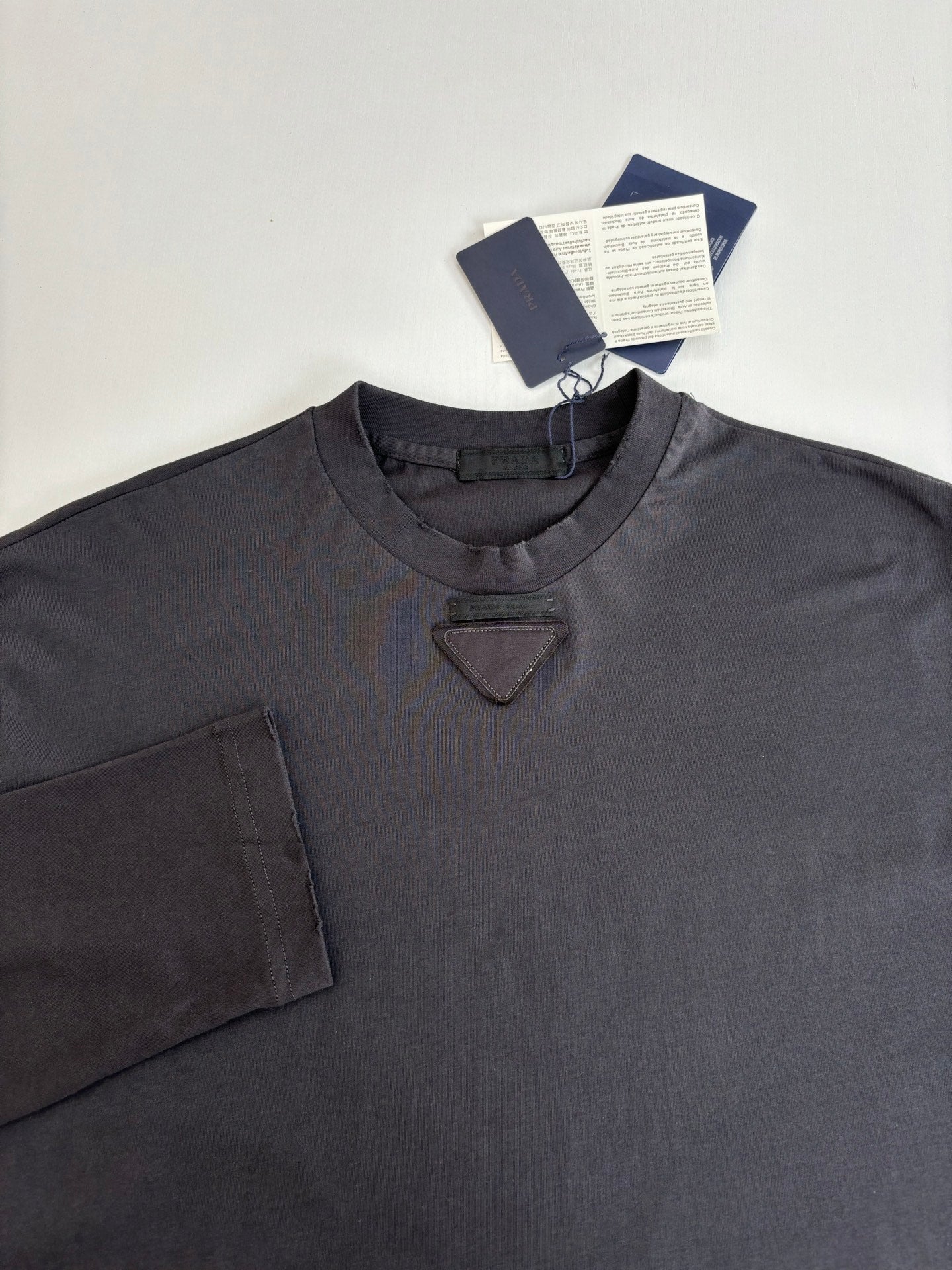 LuxluxHouse Best Quality Clothes T-shirt Prada