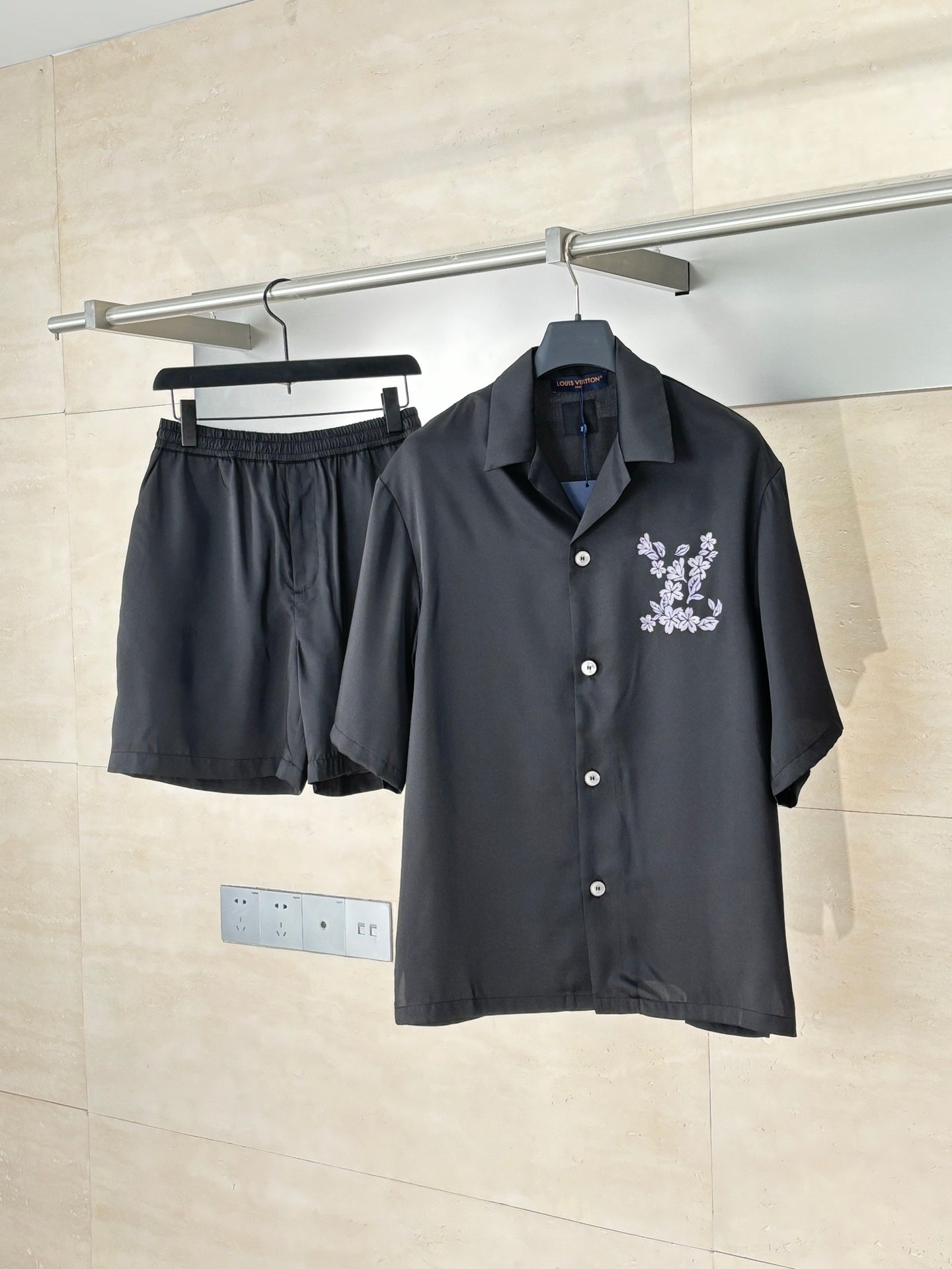 LuxluxHouse Best Quality Clothes Shirts&Polo Louis Vuitton