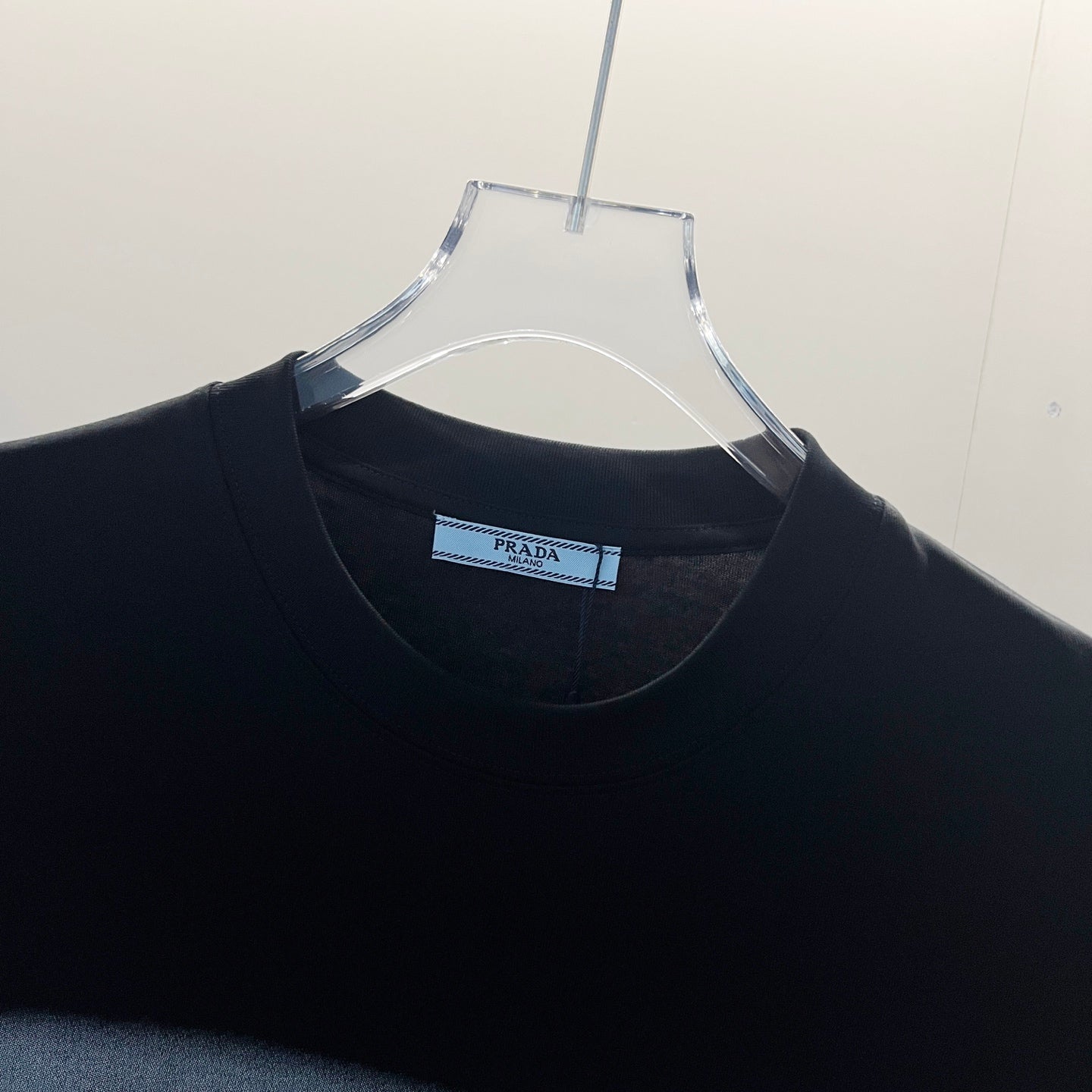 LuxluxHouse Best Quality Clothes T-shirt Prada