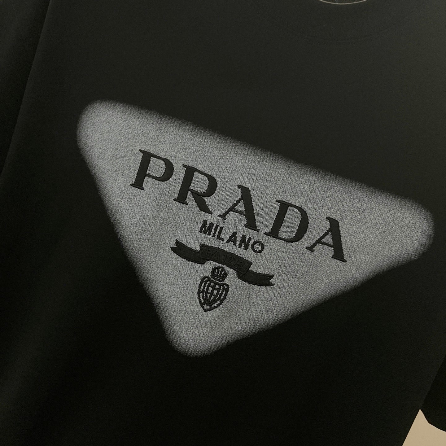 LuxluxHouse Best Quality Clothes T-shirt Prada