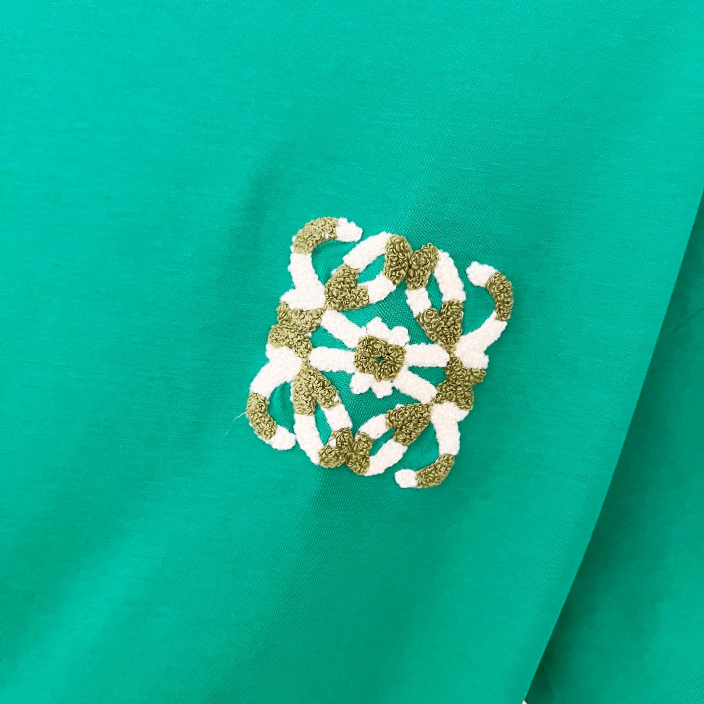 LuxluxHouse Best Quality Clothes T-shirt Loewe