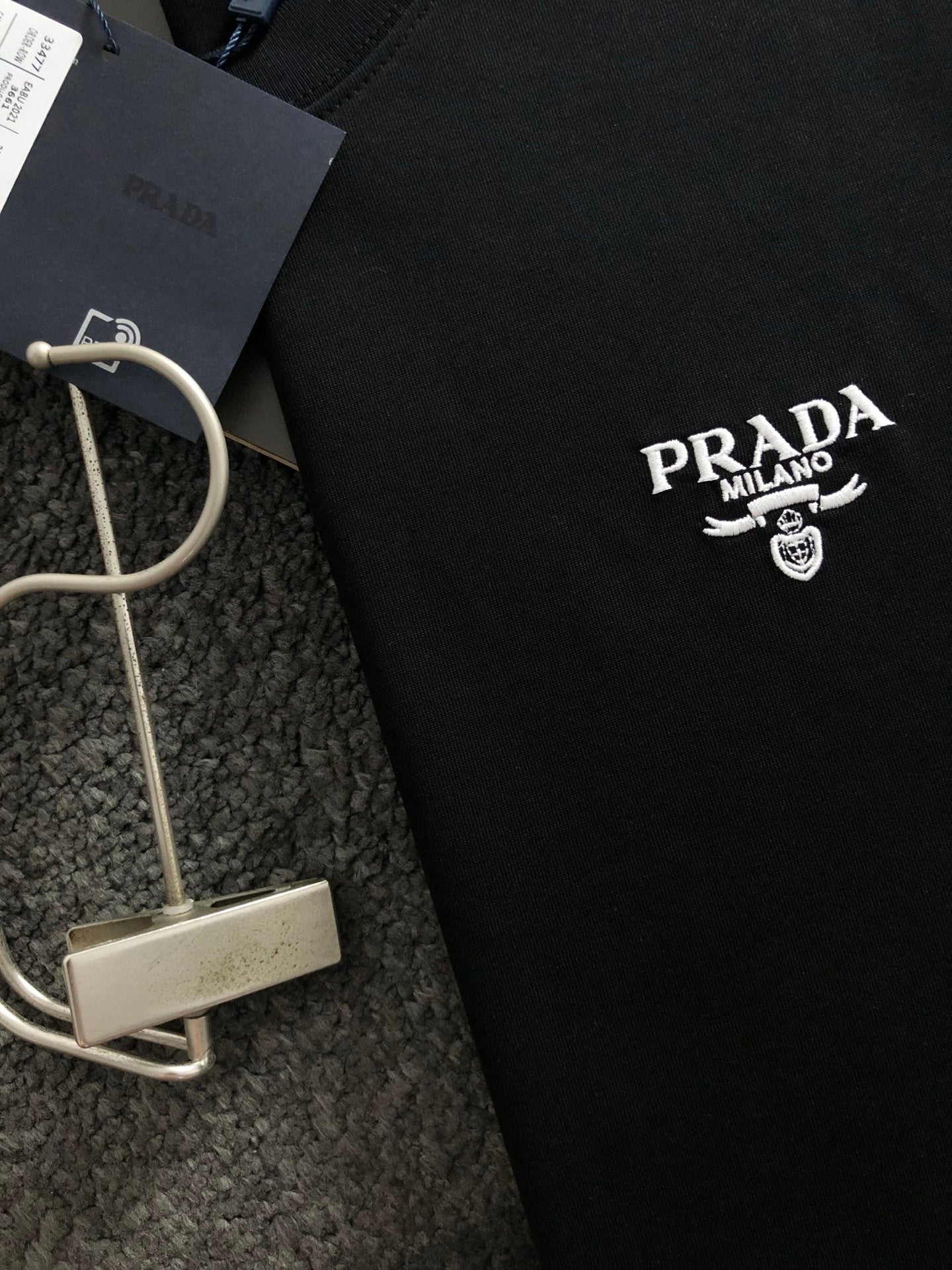 LuxluxHouse Best Quality Clothes T-shirt Prada