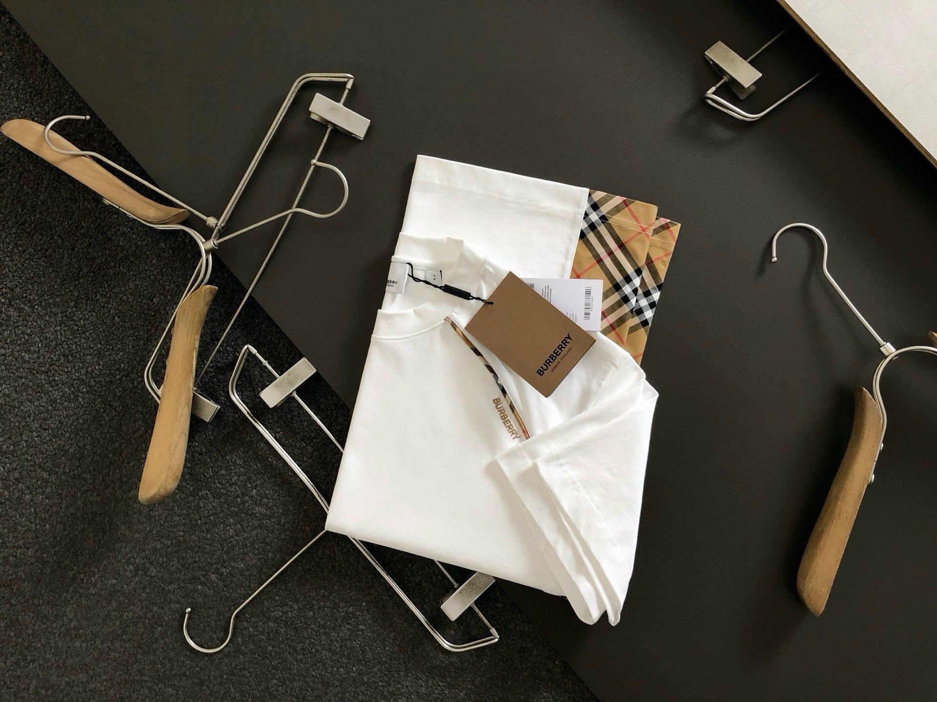 LuxluxHouse Best Quality Clothes Burberry T-shirt