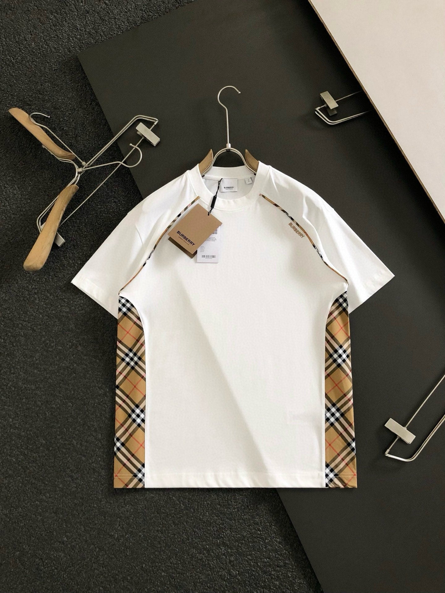 LuxluxHouse Best Quality Clothes Burberry T-shirt